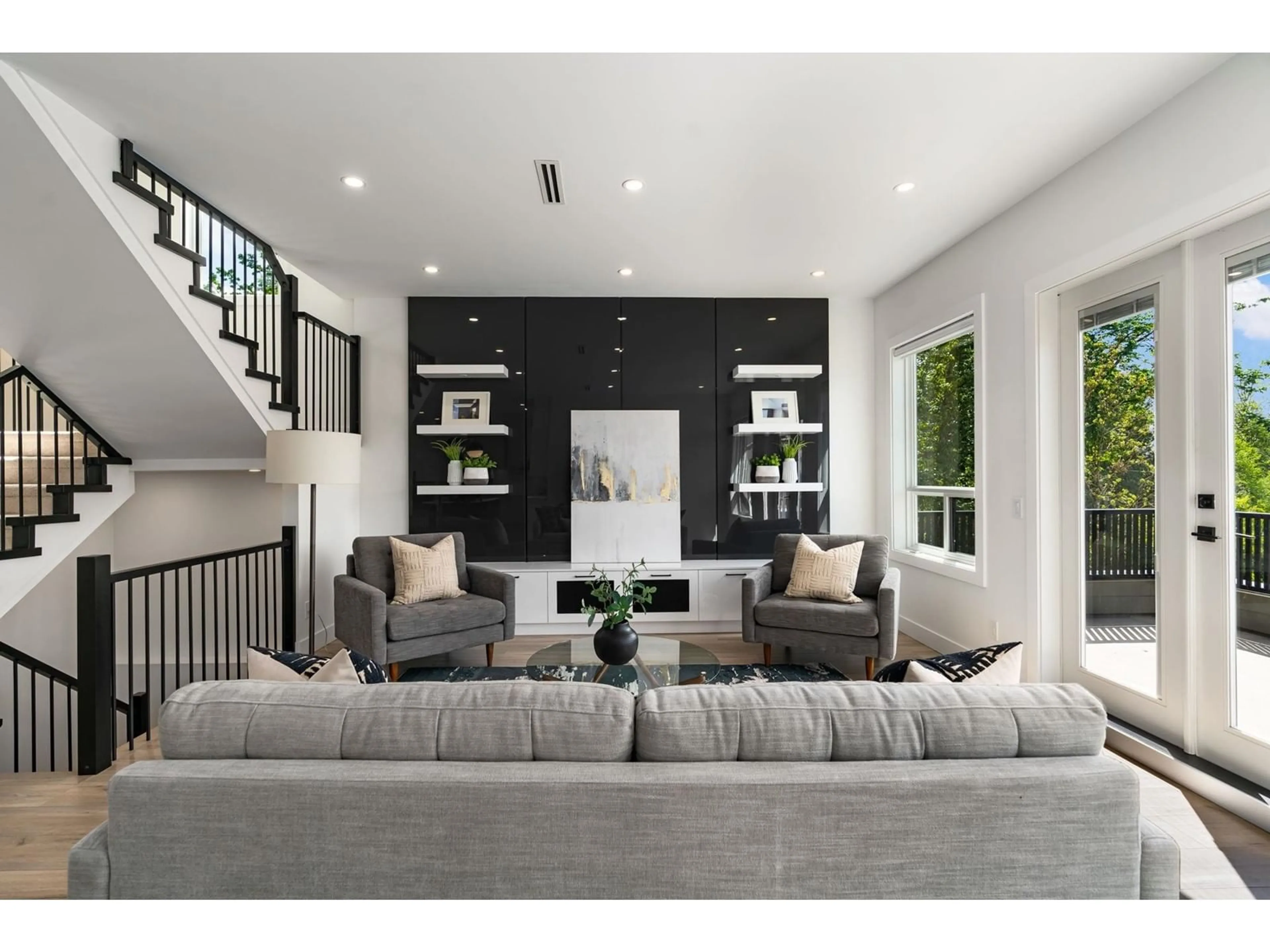 Living room with furniture, unknown for 21050 72, Langley British Columbia V2Y2R6