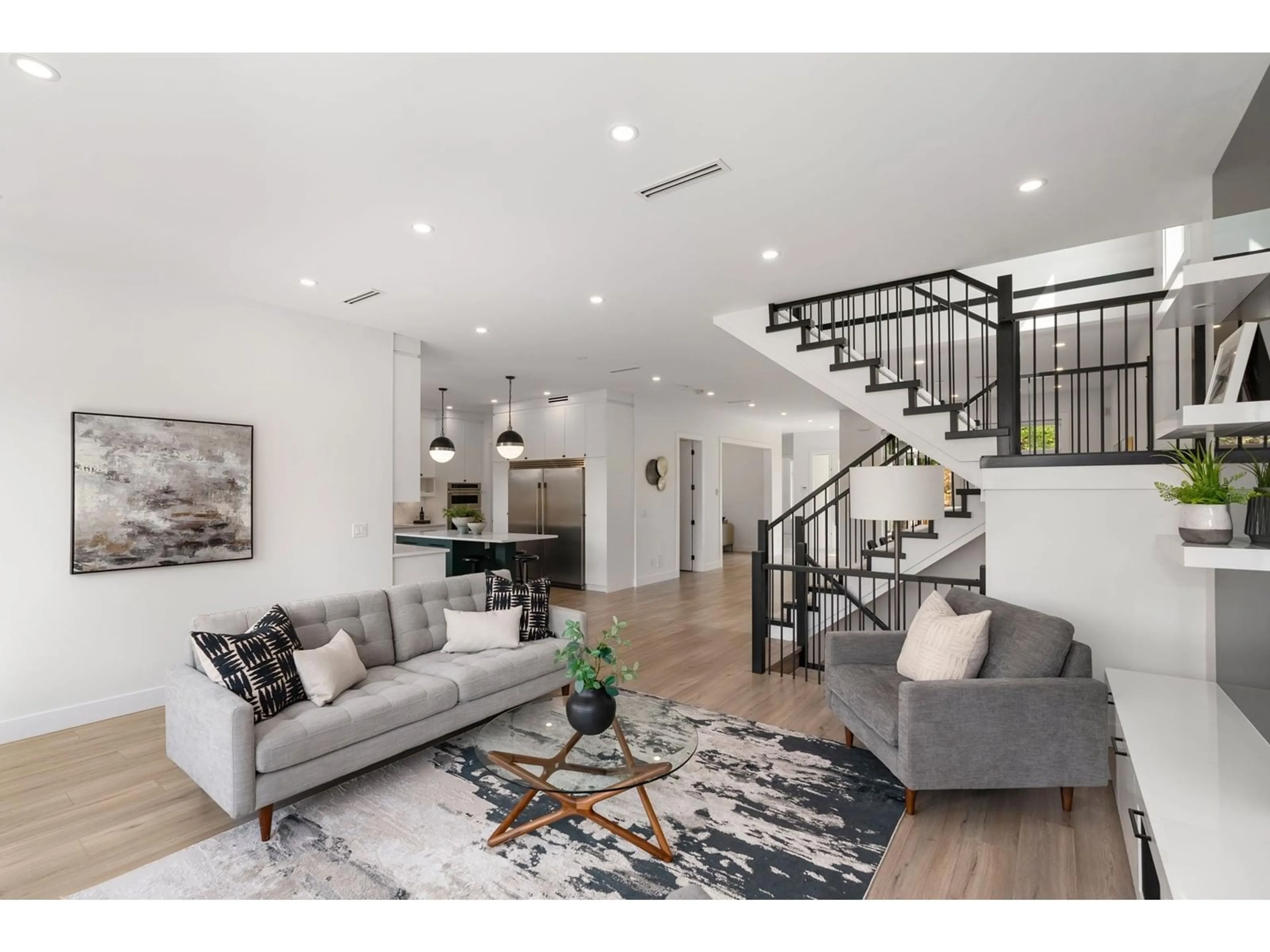 Living room with furniture, unknown for 21050 72, Langley British Columbia V2Y2R6