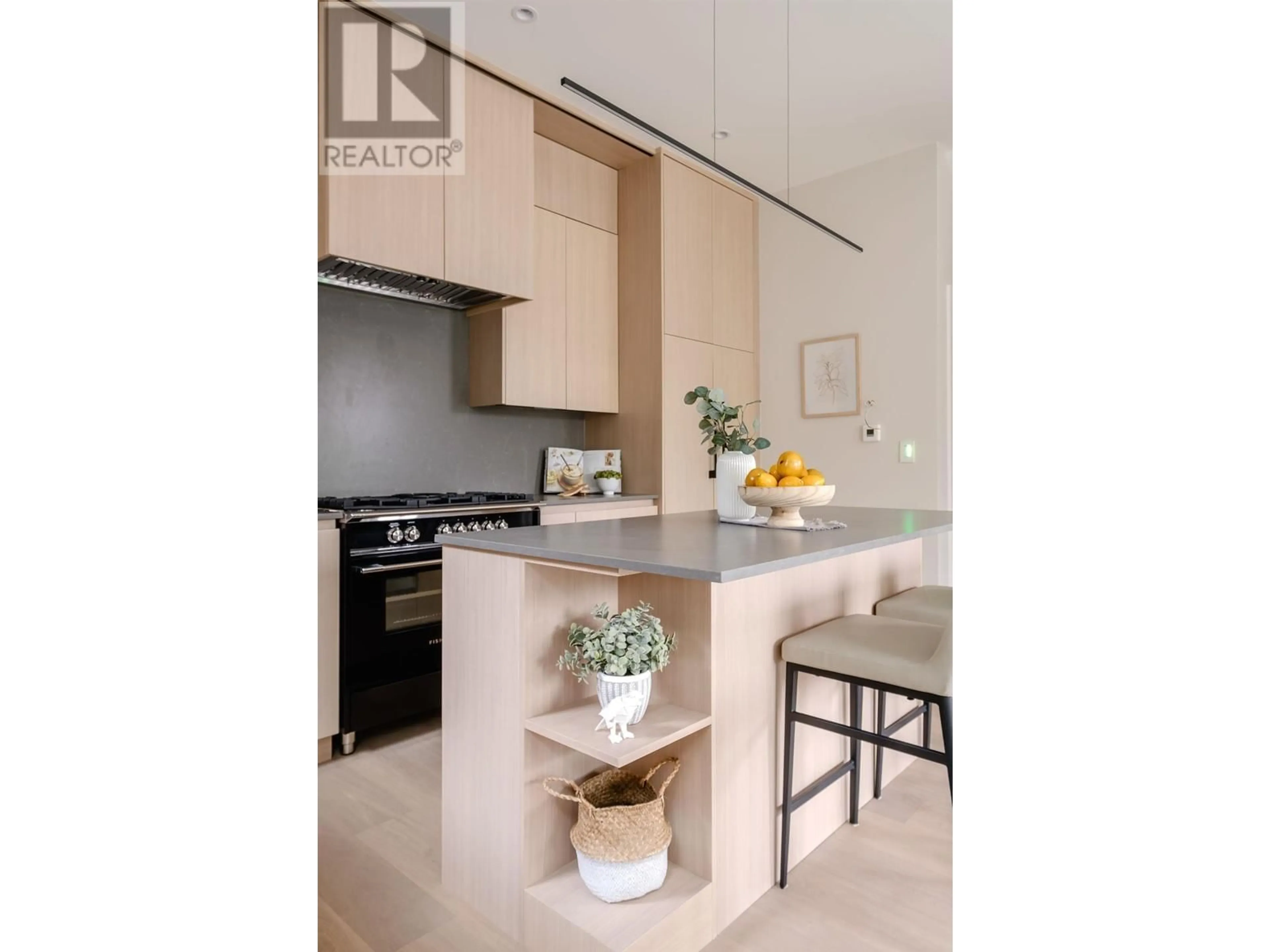 Contemporary kitchen, unknown for 3674 OXFORD STREET, Vancouver British Columbia V5K1P3