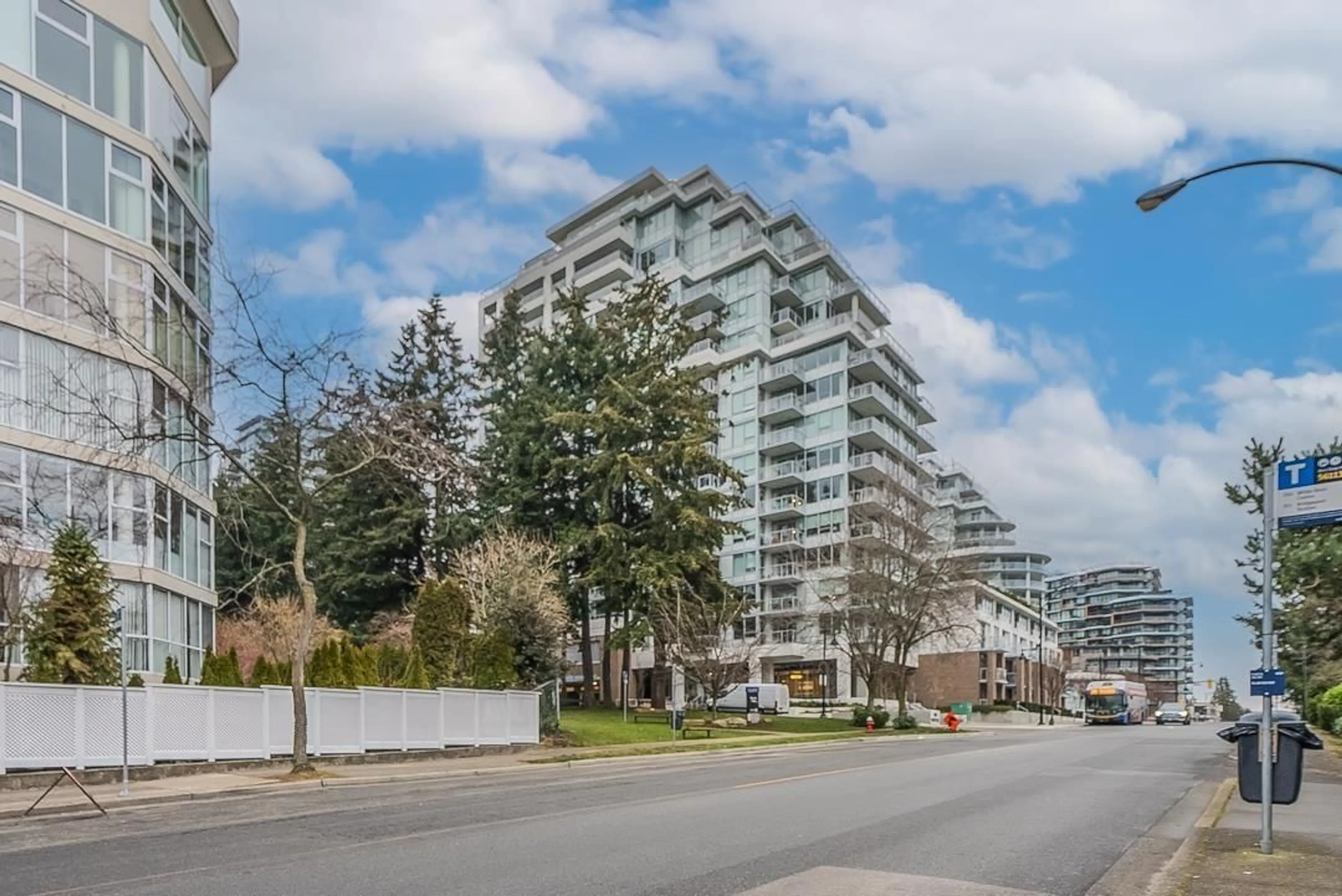 Unknown for 1203 - 15165 THRIFT, White Rock British Columbia V4B0C1