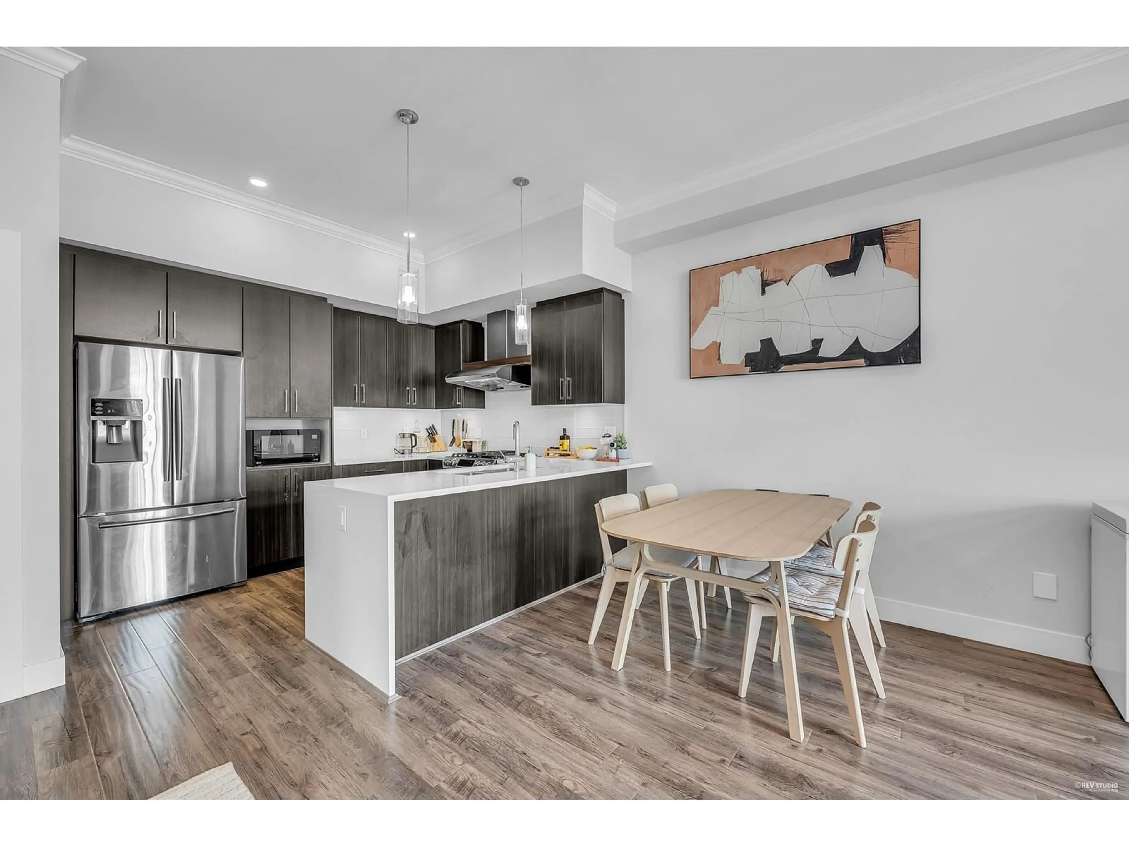 Open concept kitchen, wood/laminate floor for 29 - 2528 156, Surrey British Columbia V4P0E7