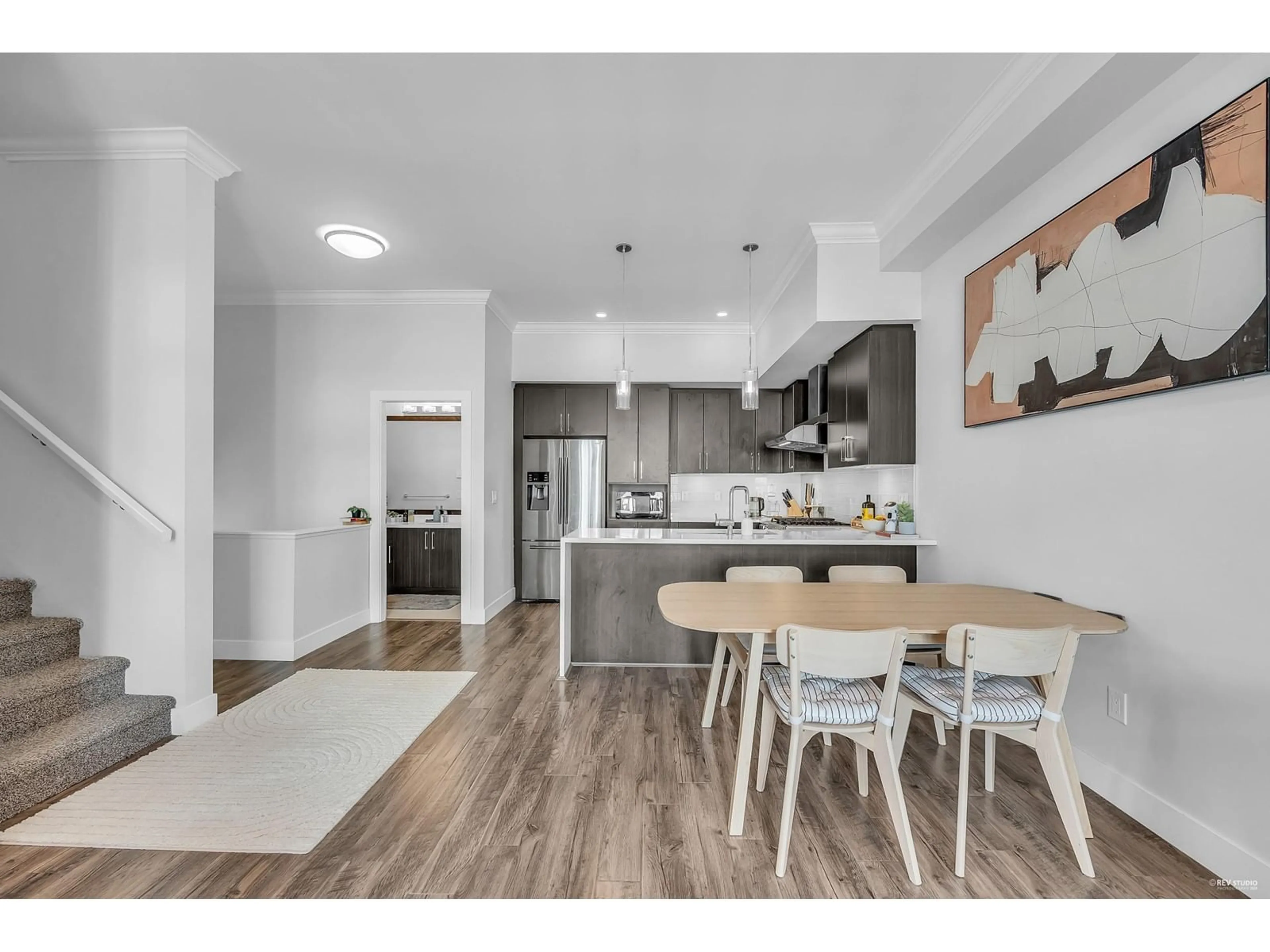 Open concept kitchen, wood/laminate floor for 29 - 2528 156, Surrey British Columbia V4P0E7