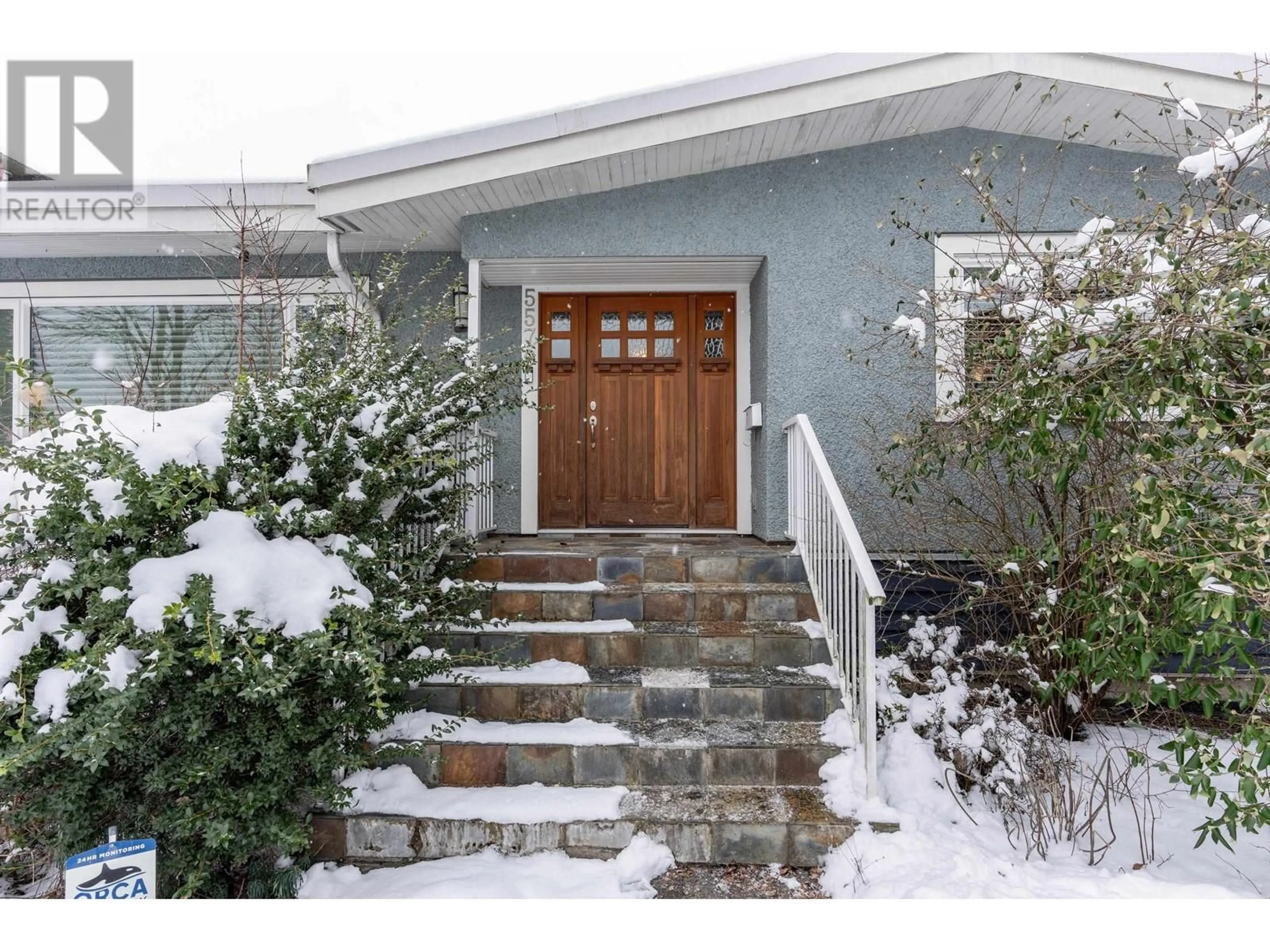 Indoor entryway for 5570 BAILLIE STREET, Vancouver British Columbia V5Z3M8