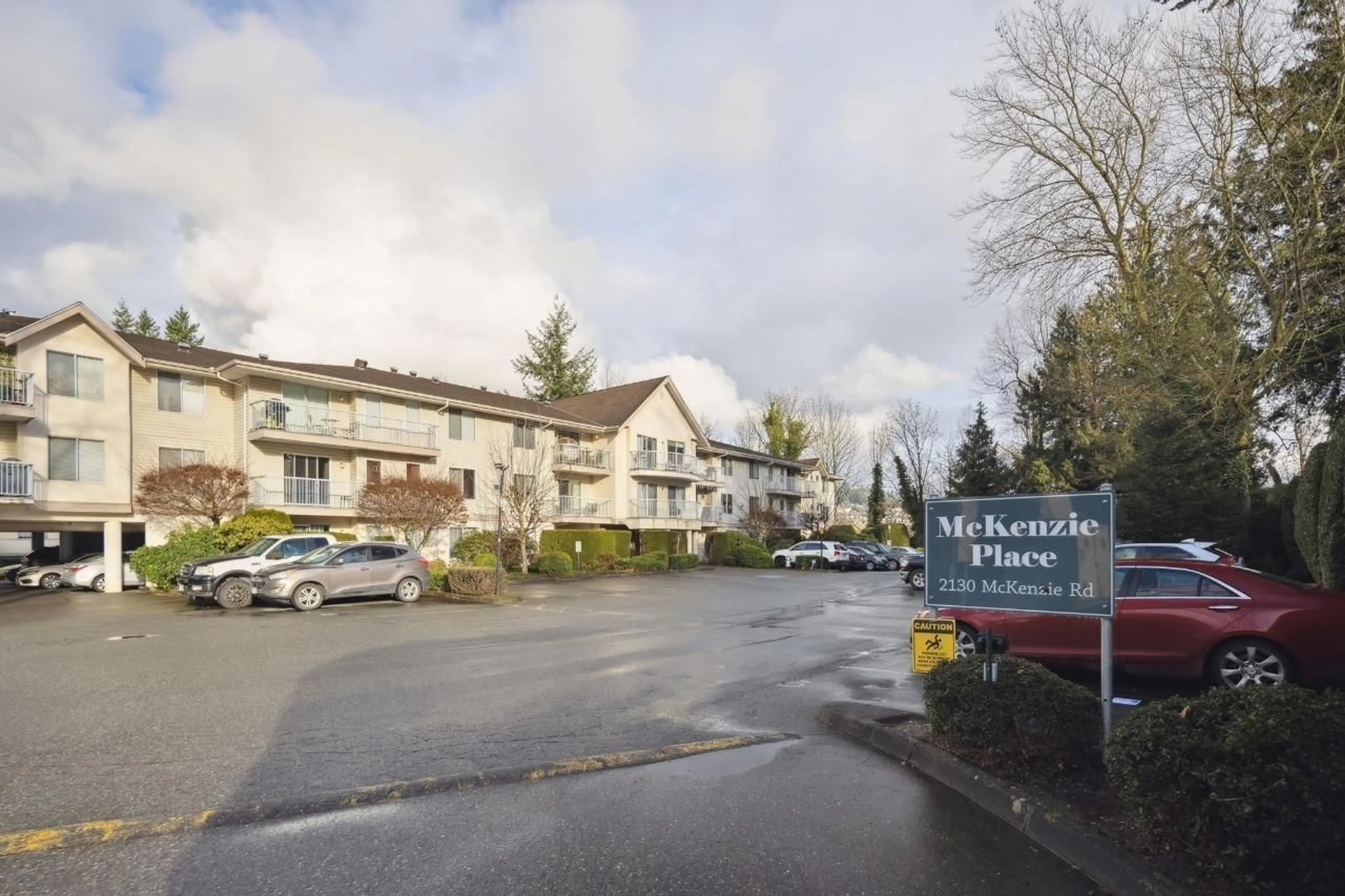 Blurry image for 204 - 2130 MCKENZIE, Abbotsford British Columbia V2S3Z8