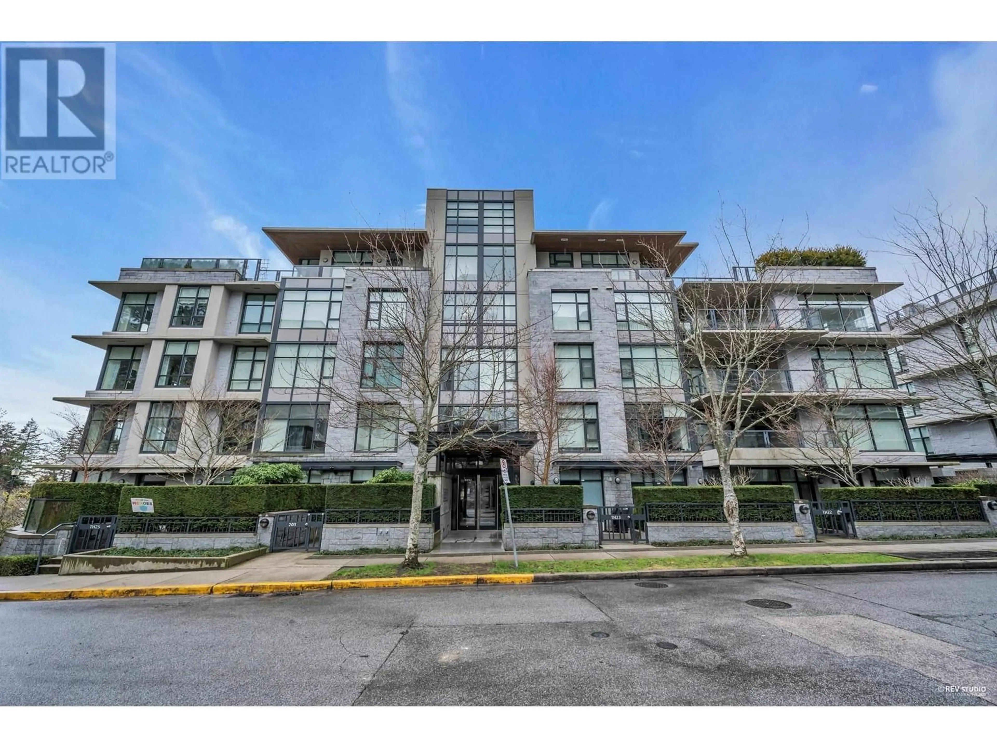 Indoor foyer for 206 6093 IONA DRIVE, Vancouver British Columbia V6T0B2