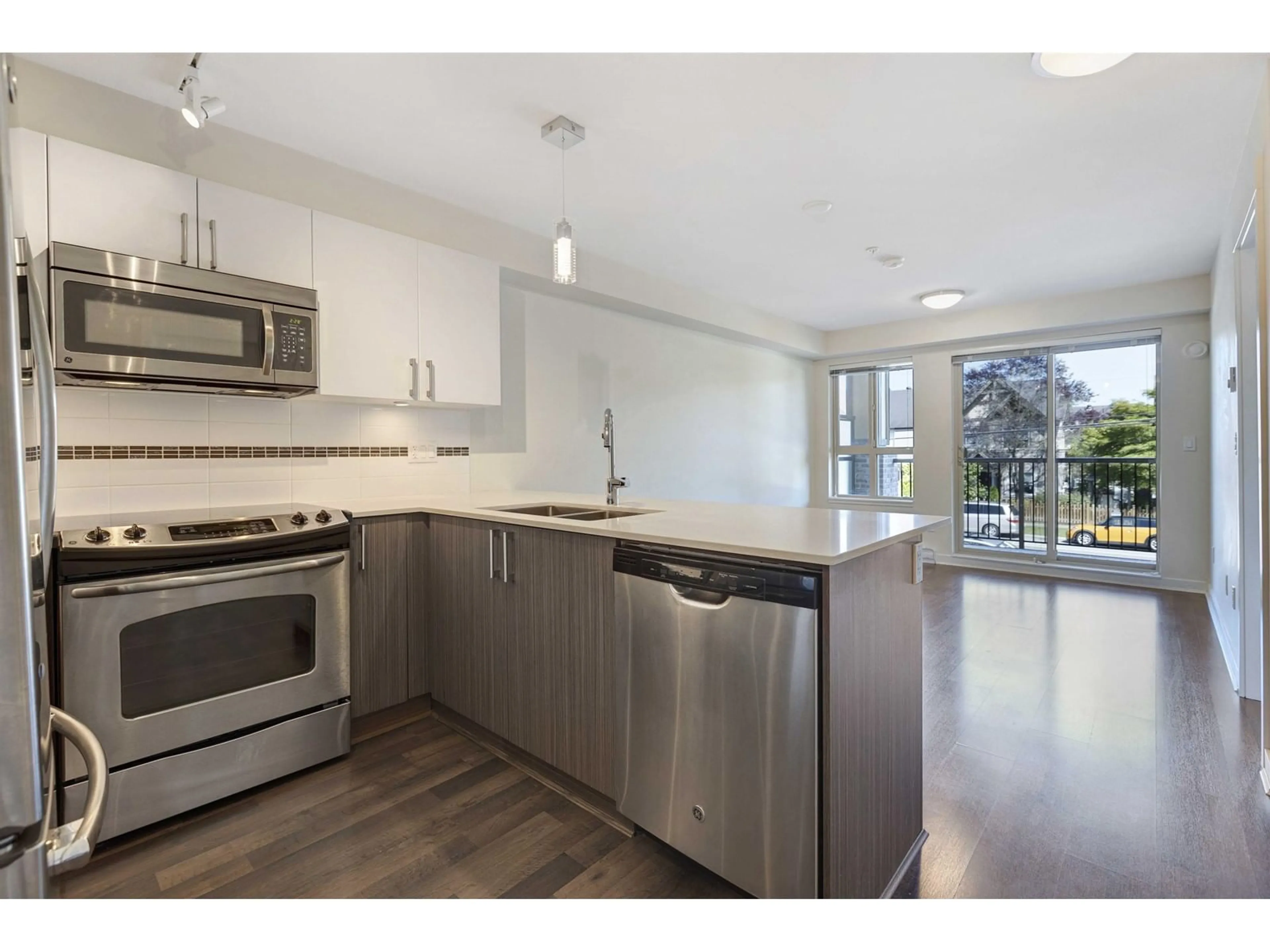 Open concept kitchen, unknown for 202 8733 160 STREET, Surrey British Columbia V4N1G4