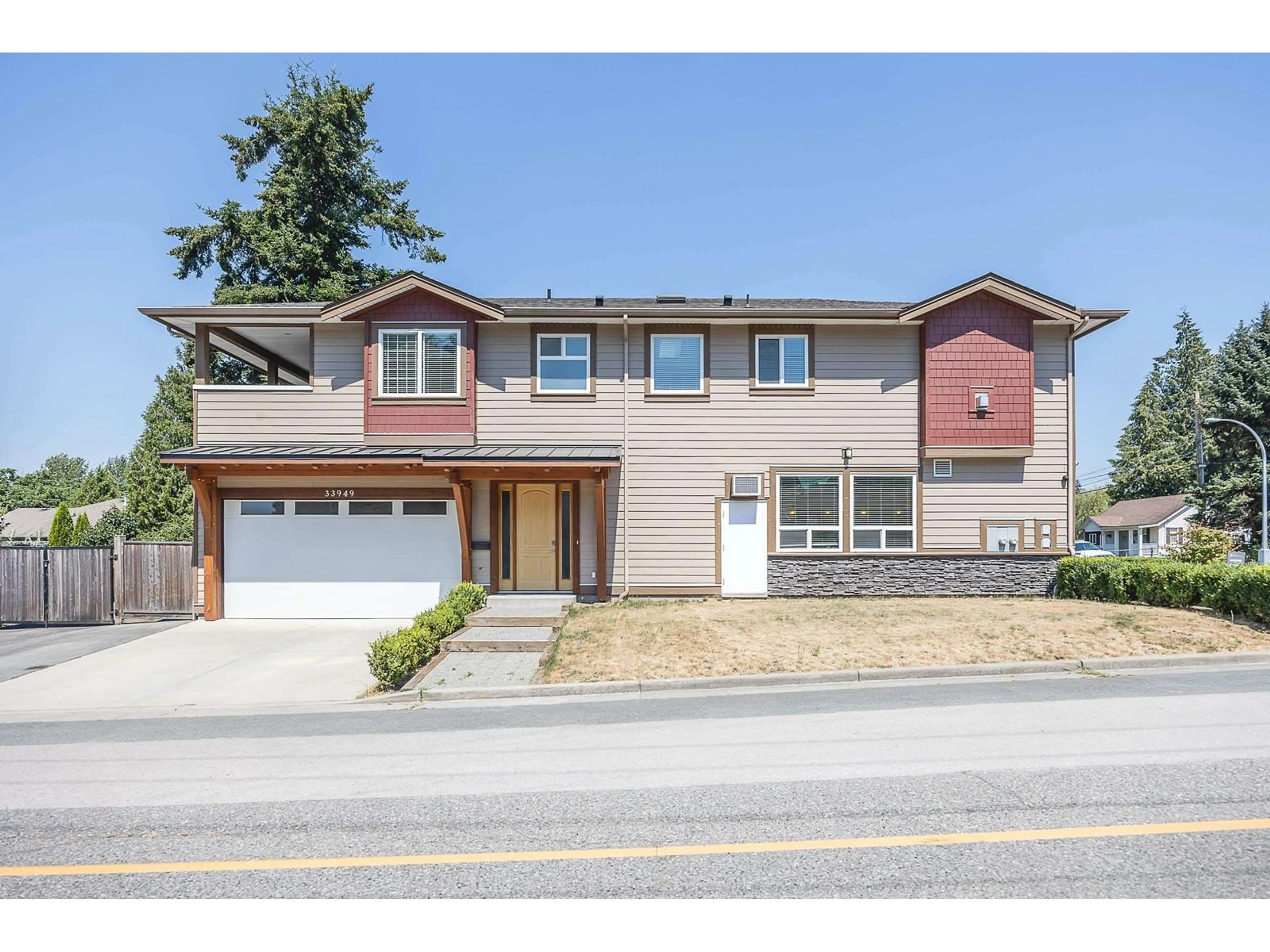 Home with brick exterior material, street for 2807 MAPLE, Abbotsford British Columbia V2S3Y9