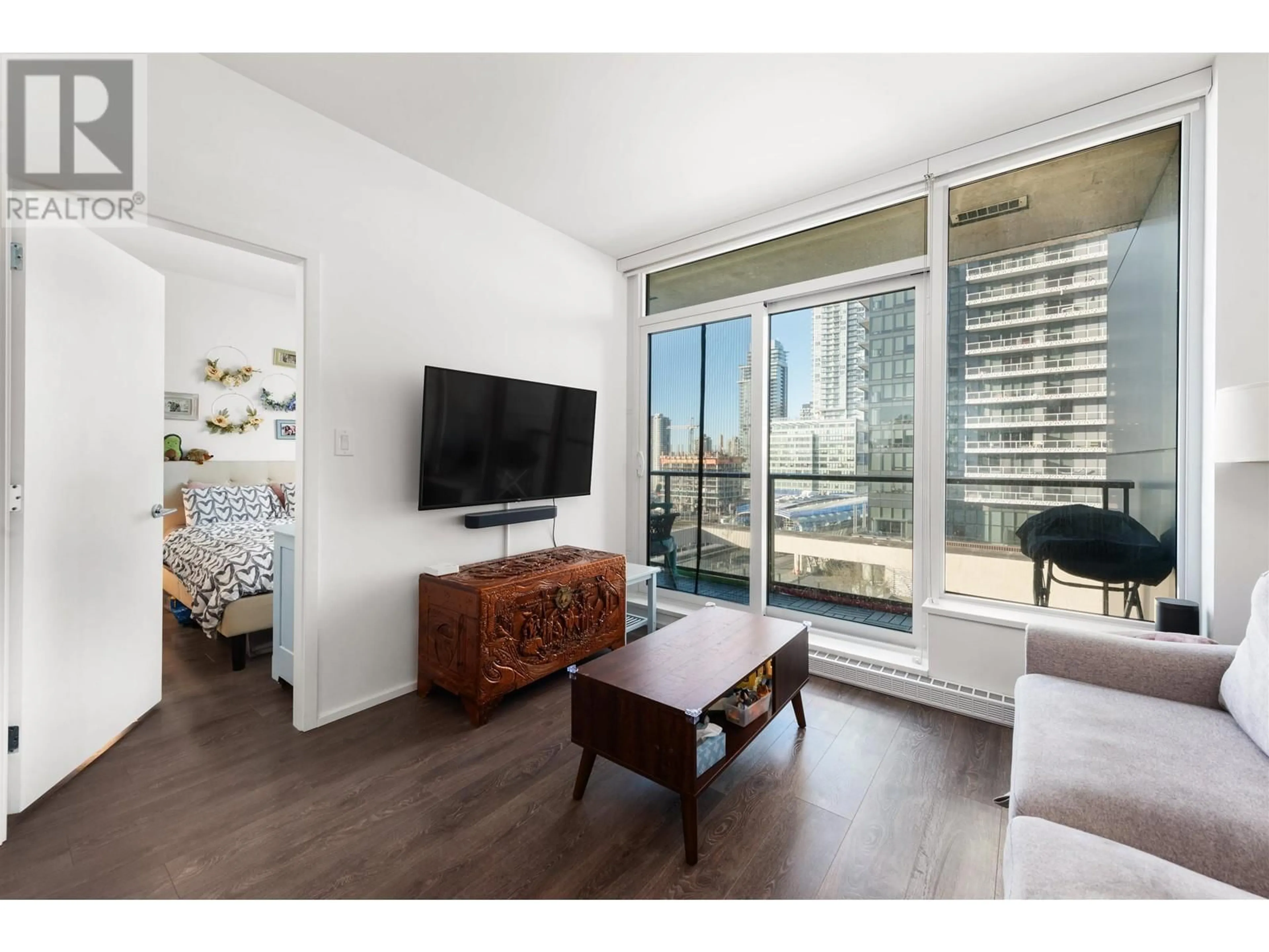 Living room with furniture, wood/laminate floor for 606 4650 BRENTWOOD BOULEVARD, Burnaby British Columbia V5C0M3