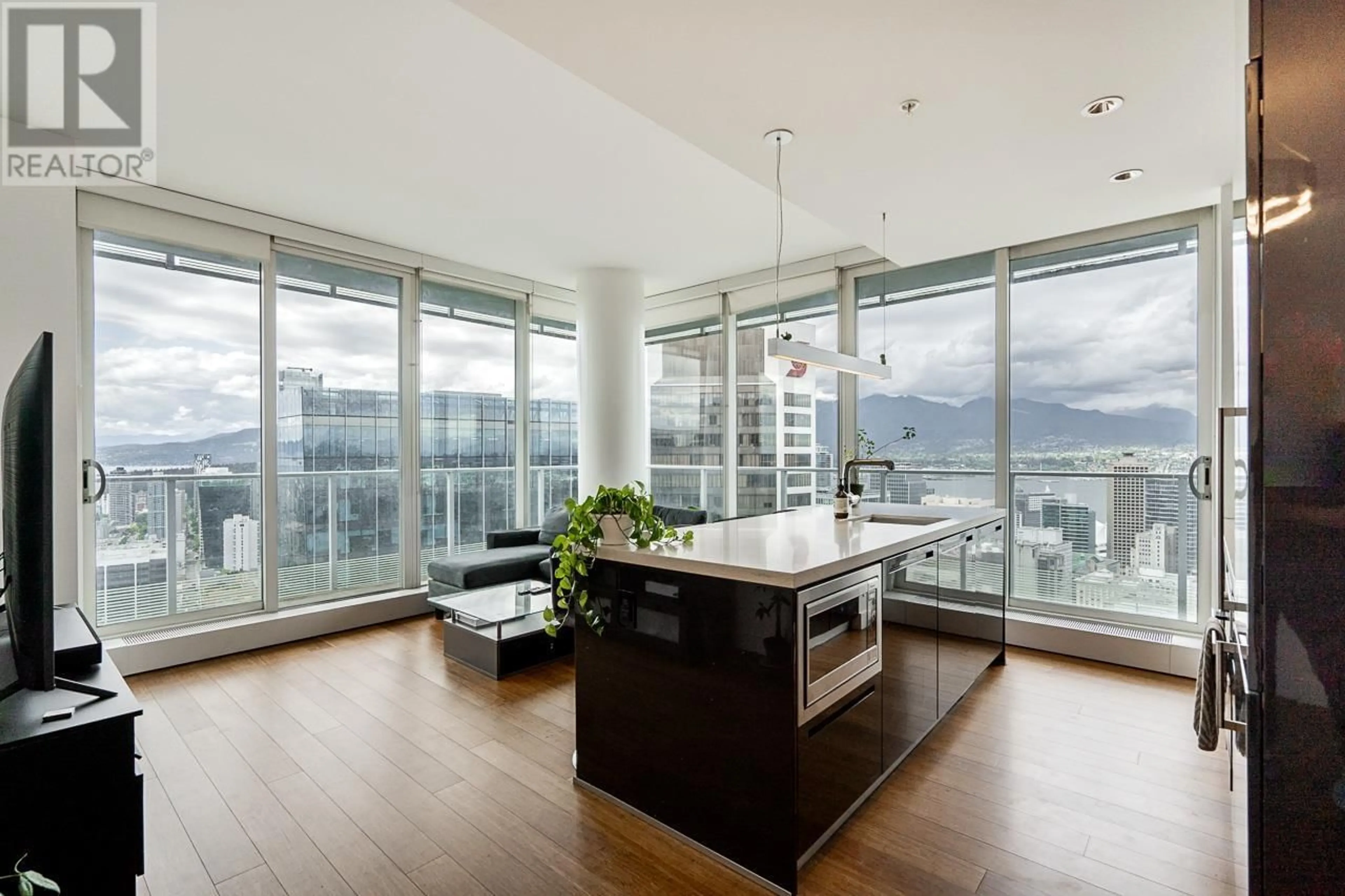 Open concept kitchen, unknown for 4805 777 RICHARDS STREET, Vancouver British Columbia V6B0M6