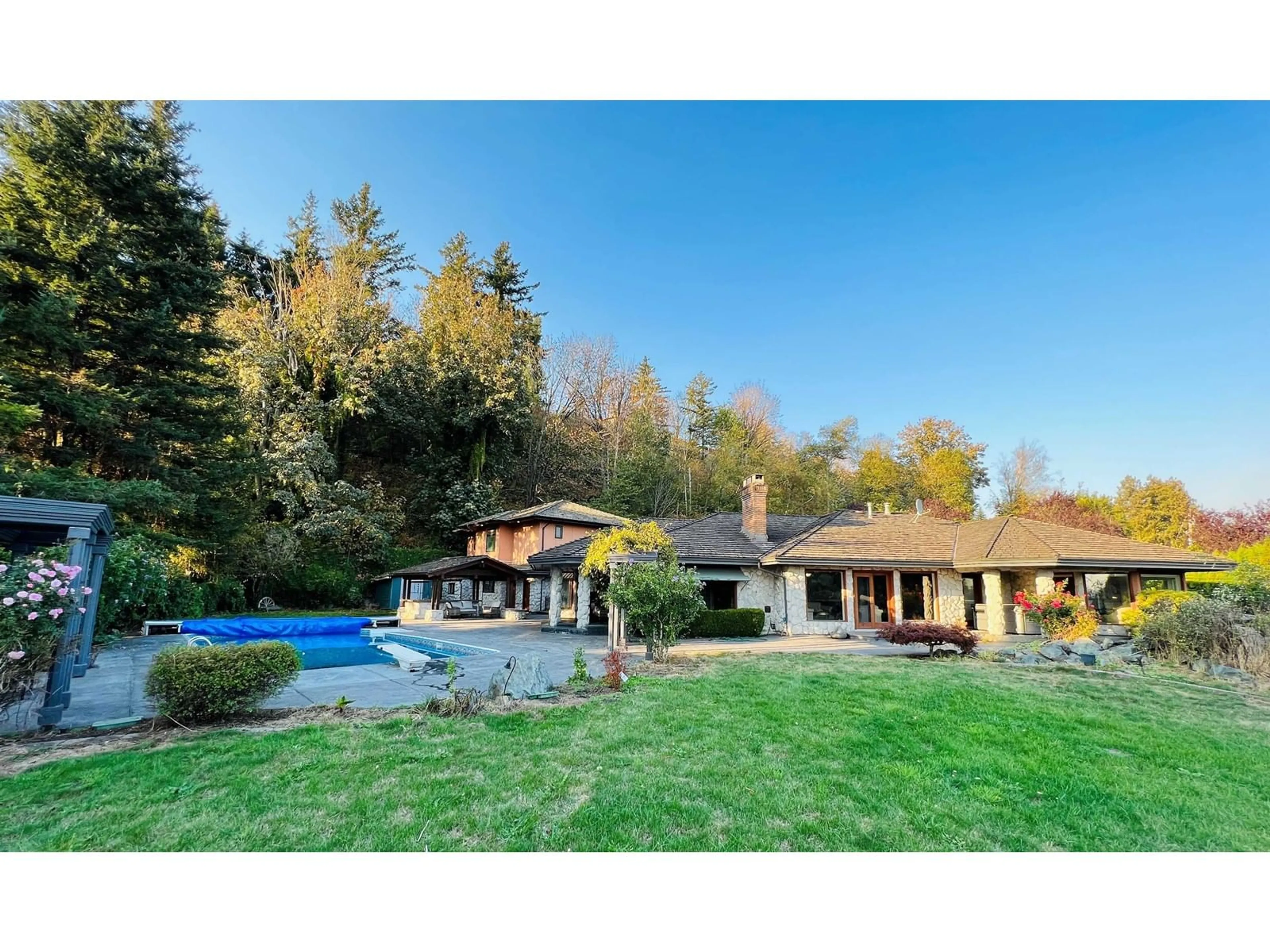 A pic from outside/outdoor area/front of a property/back of a property/a pic from drone, water/lake/river/ocean view for 35893 OLD YALE ROAD, Abbotsford British Columbia V3G2C6