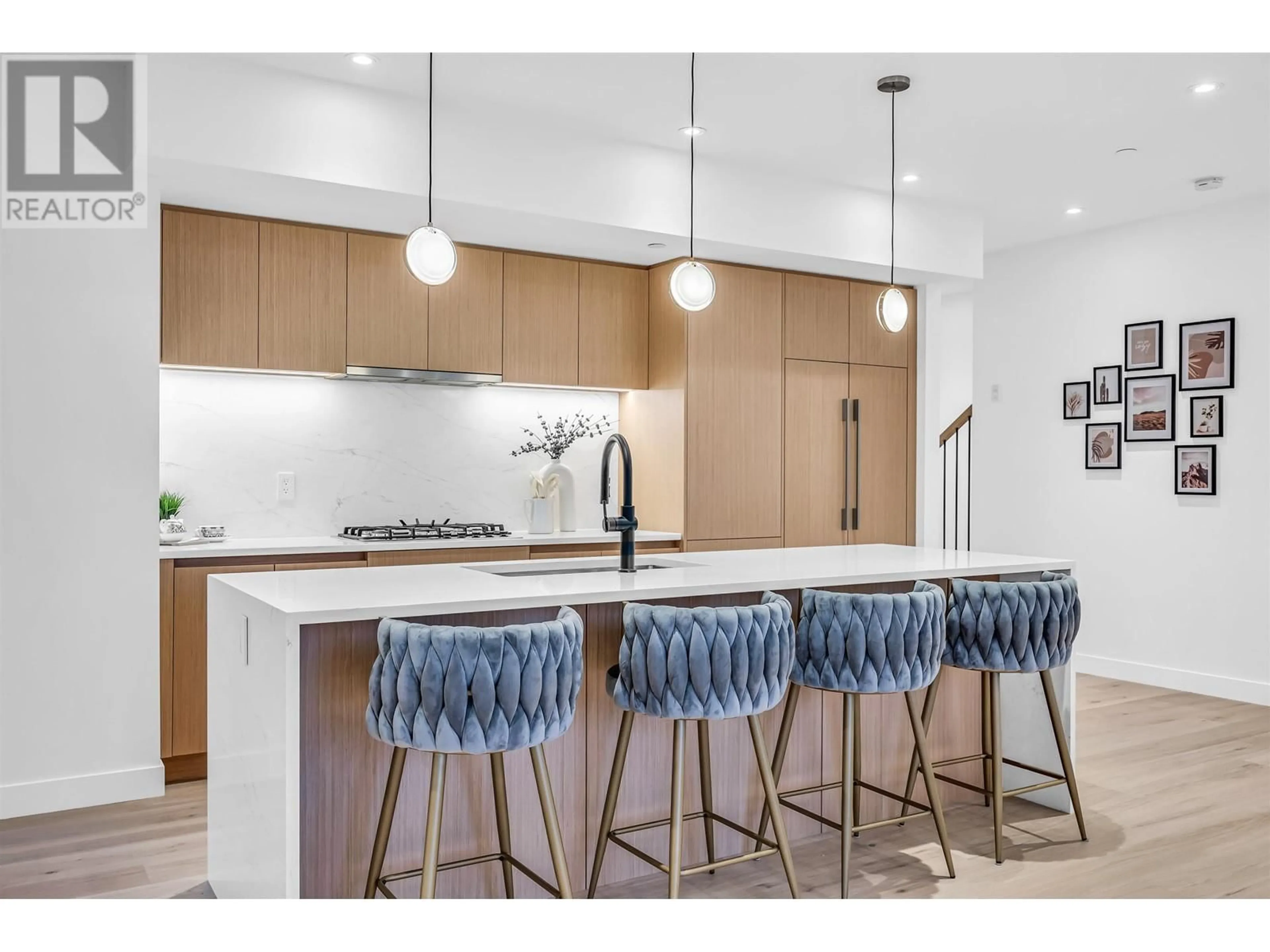 Contemporary kitchen, unknown for 1016 52ND AVENUE, Vancouver British Columbia V6P1H5