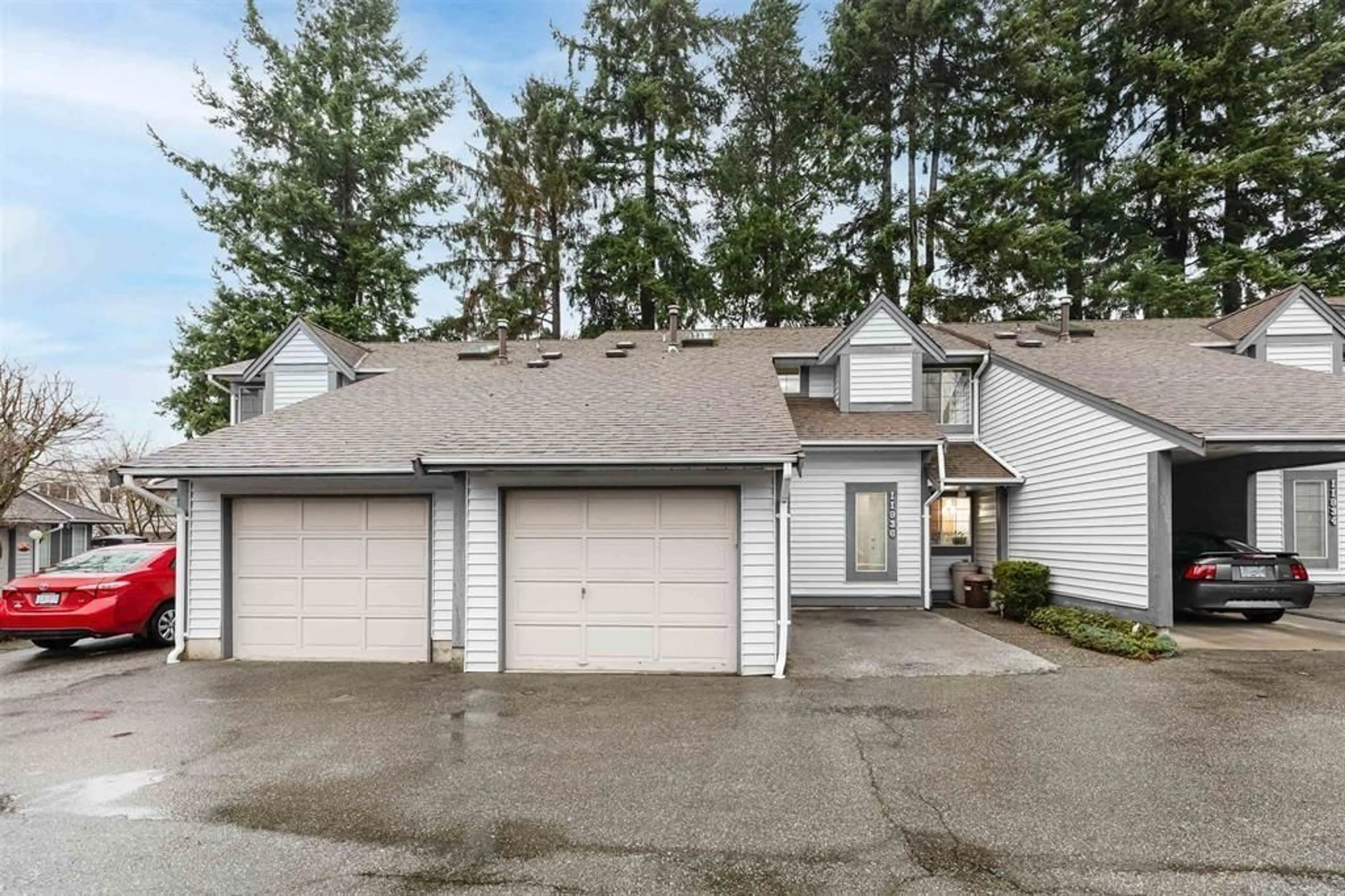 Indoor garage for 11936 90 AVENUE, Delta British Columbia V4C3H6