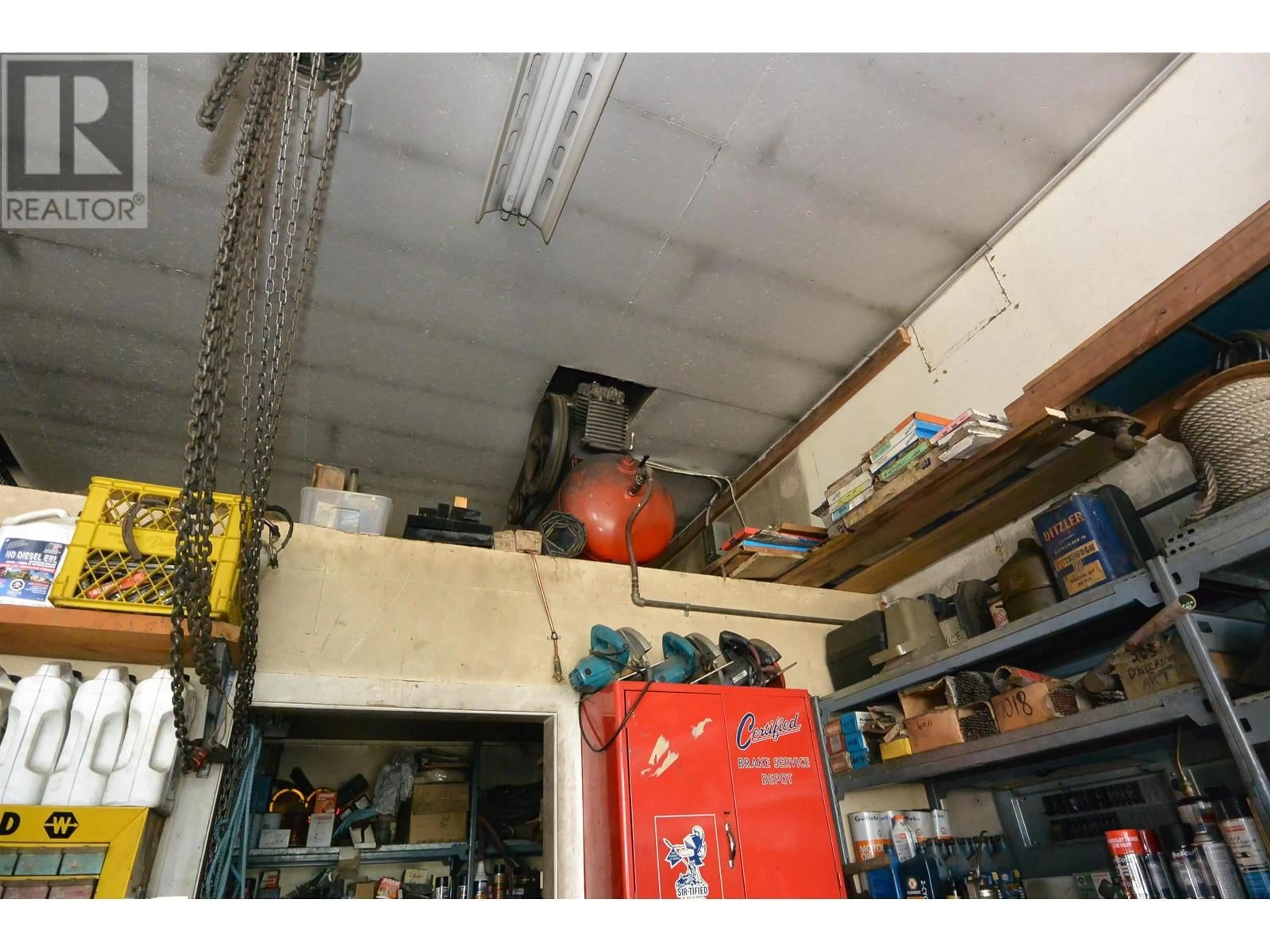 Indoor garage for 4522 13TH AVENUE, New Hazelton British Columbia V0J2J0