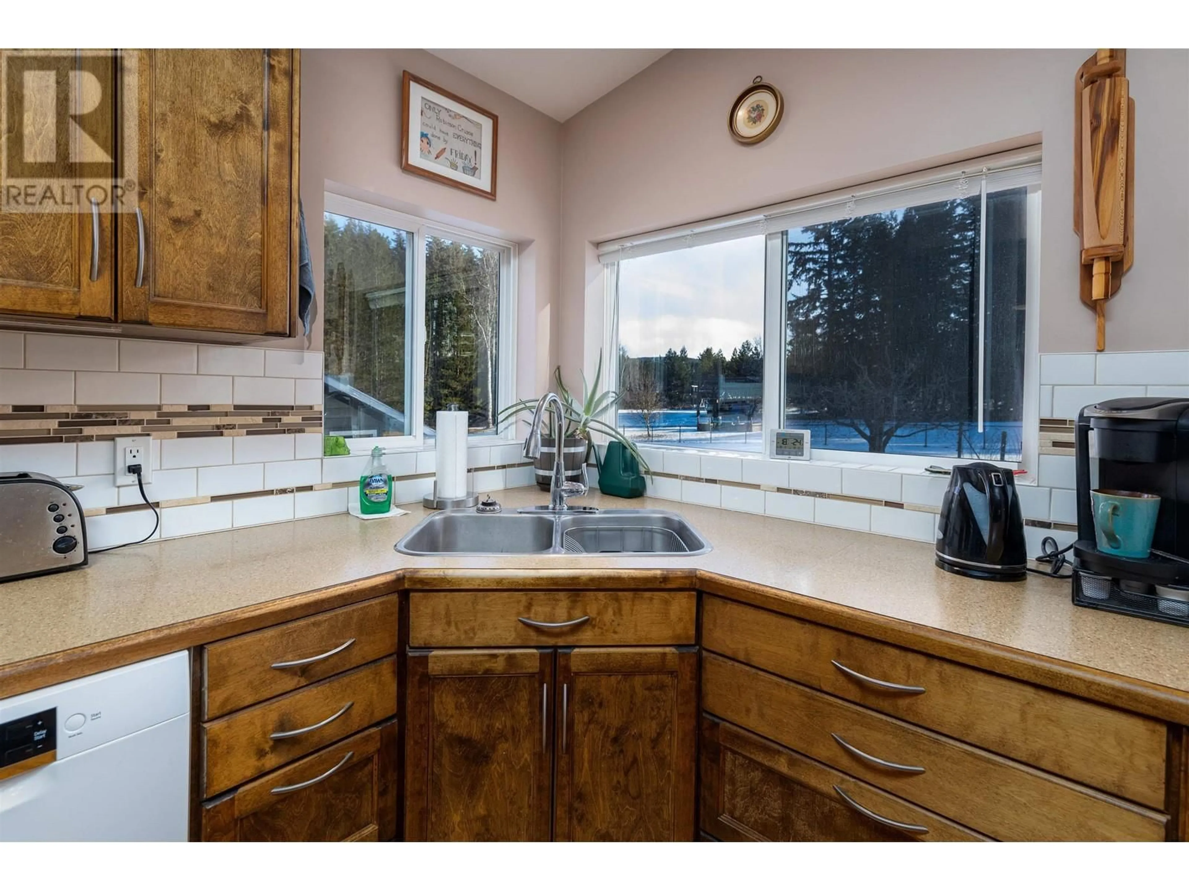 Standard kitchen, ceramic/tile floor for 5324 MCCONNELL AVENUE, Terrace British Columbia V8G4X3