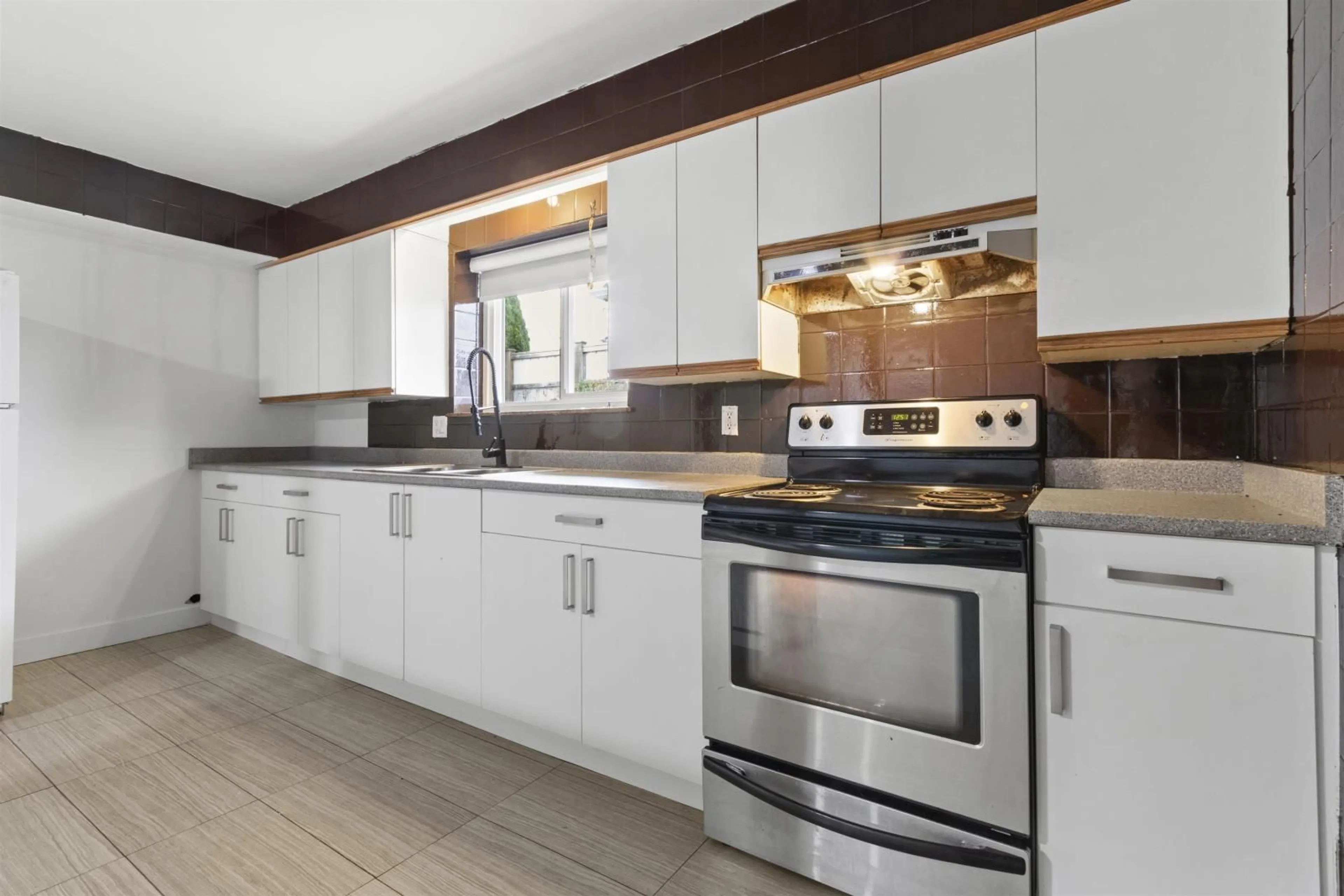 Unknown for 9112 BROADWAY ROAD, Chilliwack British Columbia V2P5W3