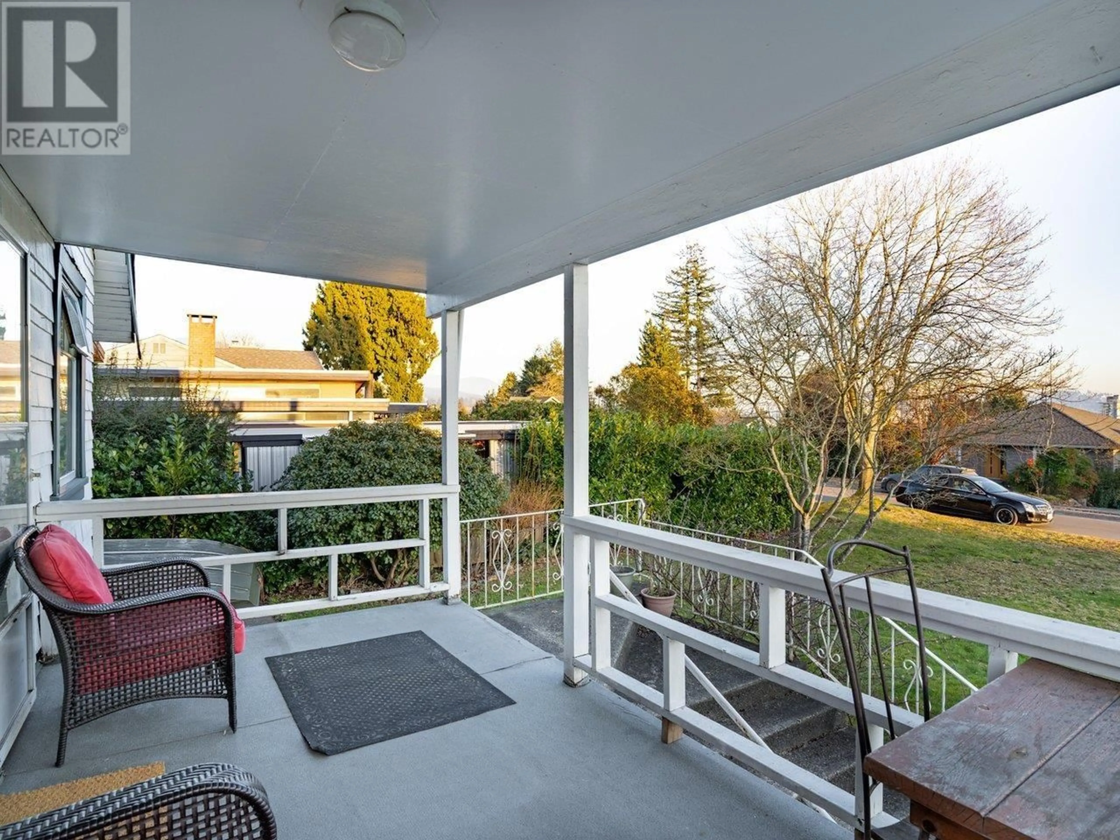 Patio, unknown for 1156 ADDERLEY STREET, North Vancouver British Columbia V7L1T3