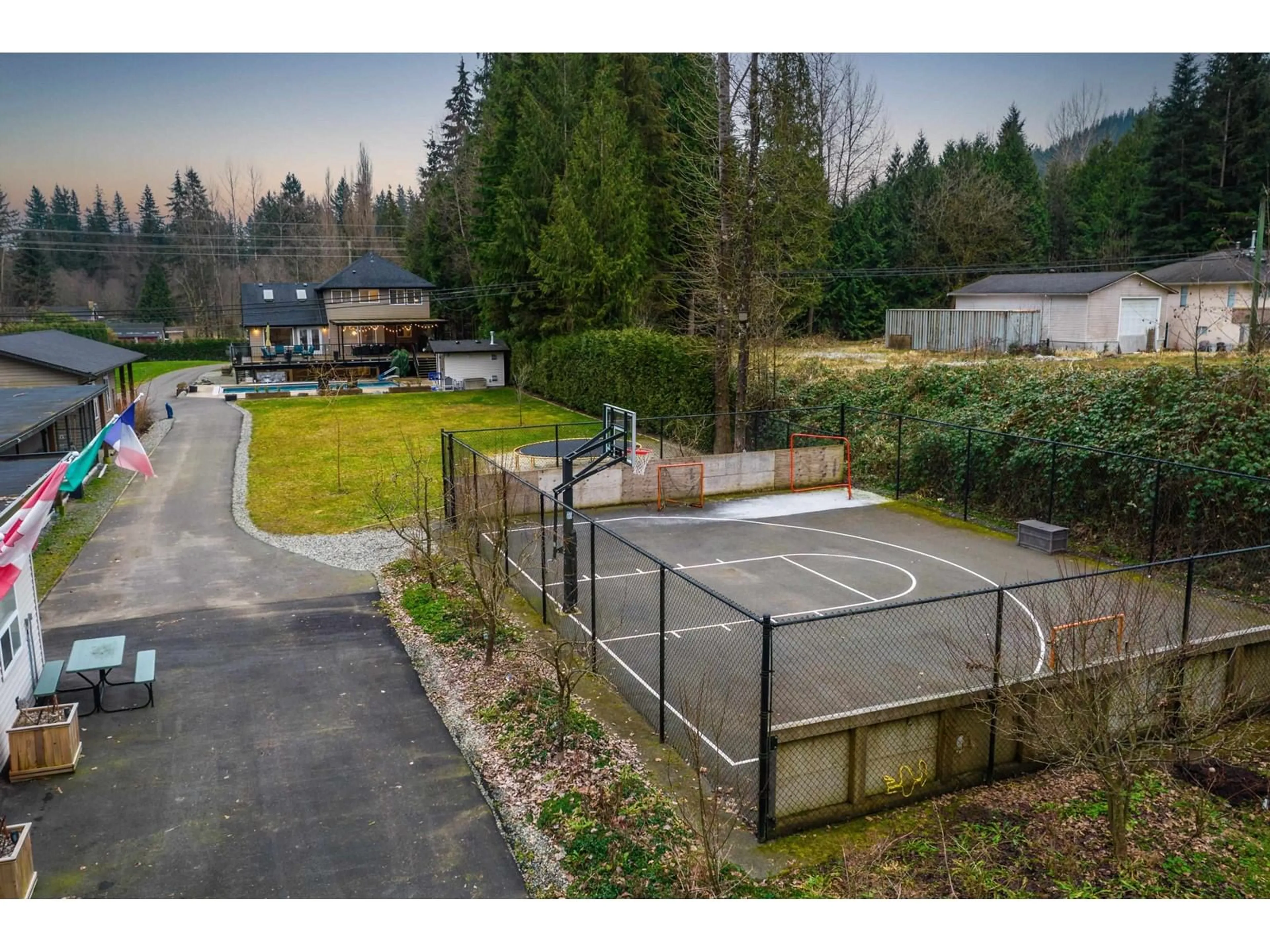 A pic from outside/outdoor area/front of a property/back of a property/a pic from drone, street for 29809 DEWDNEY TRUNK, Mission British Columbia V4S1B7