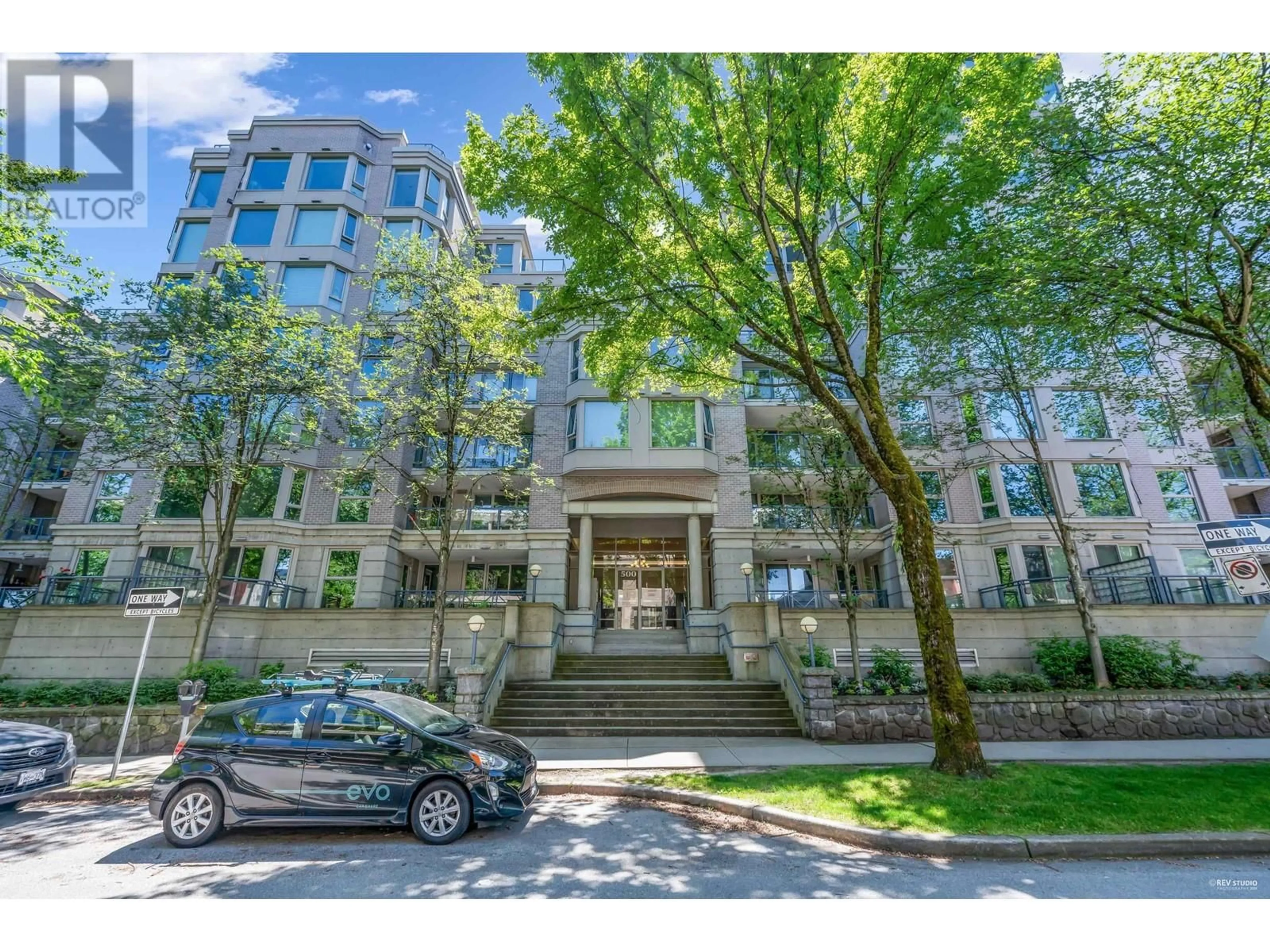Unknown for 301 - 500 10TH AVENUE, Vancouver British Columbia V5Z4P1