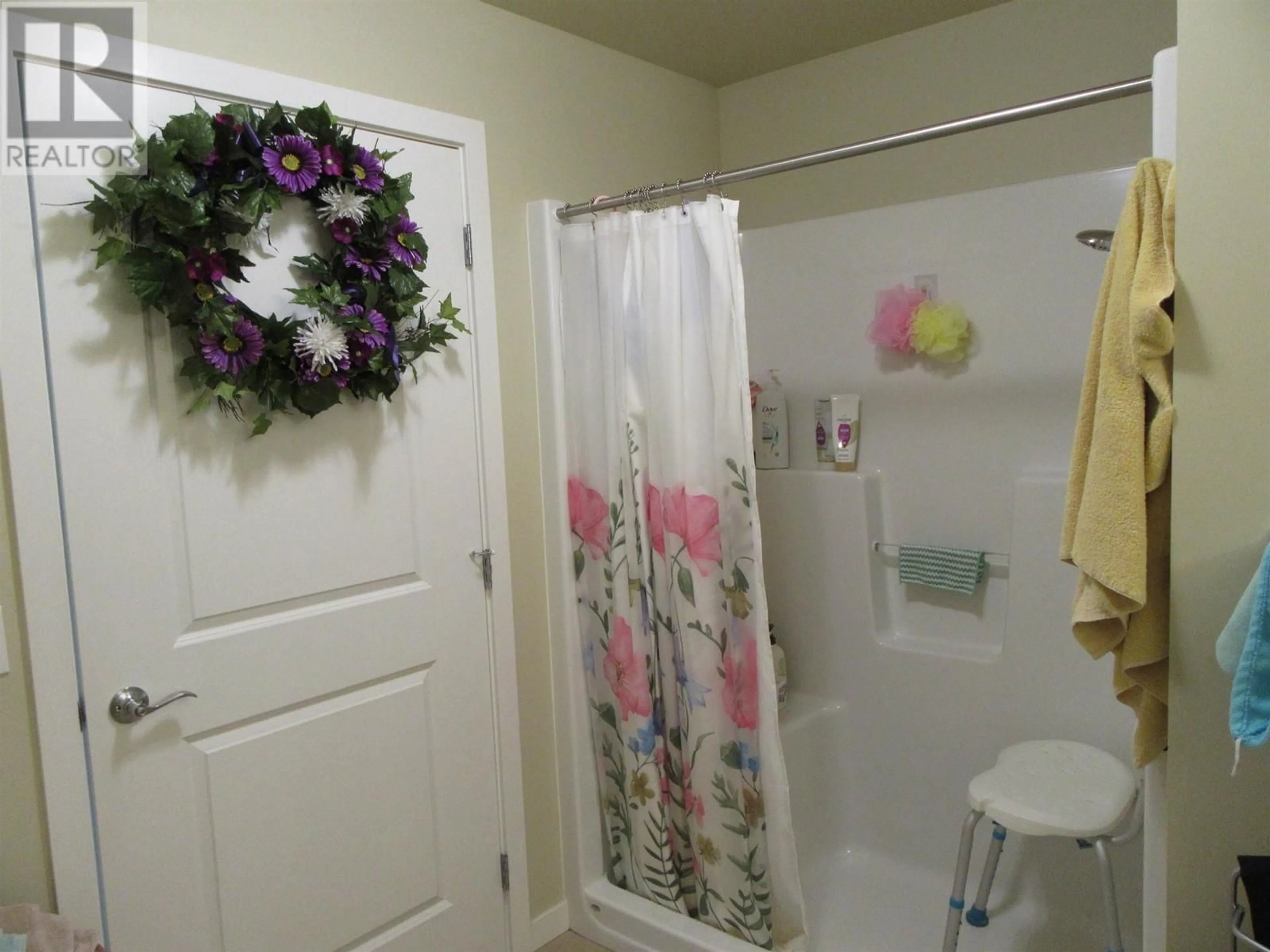 Standard bathroom, unknown for 347 1444 20TH AVENUE, Prince George British Columbia V2L0C9