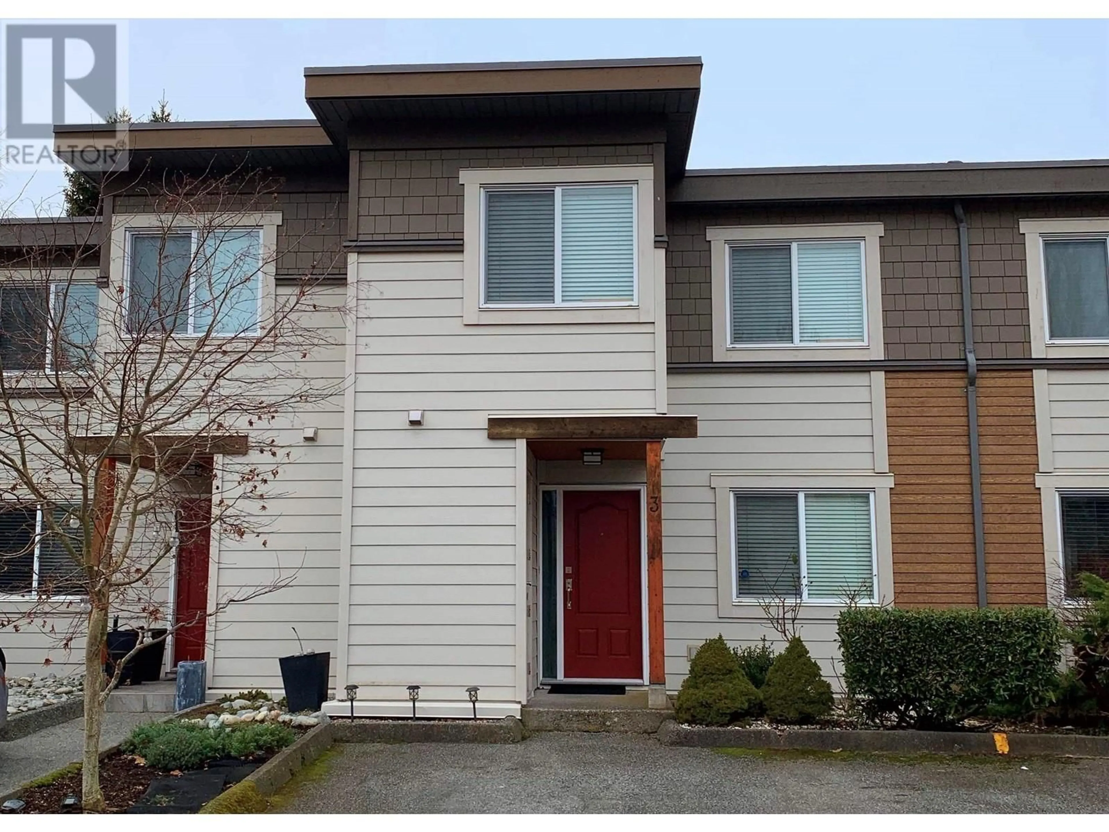 Home with vinyl exterior material, street for 3 3051 SPRINGFIELD DRIVE, Richmond British Columbia V7E1Y9