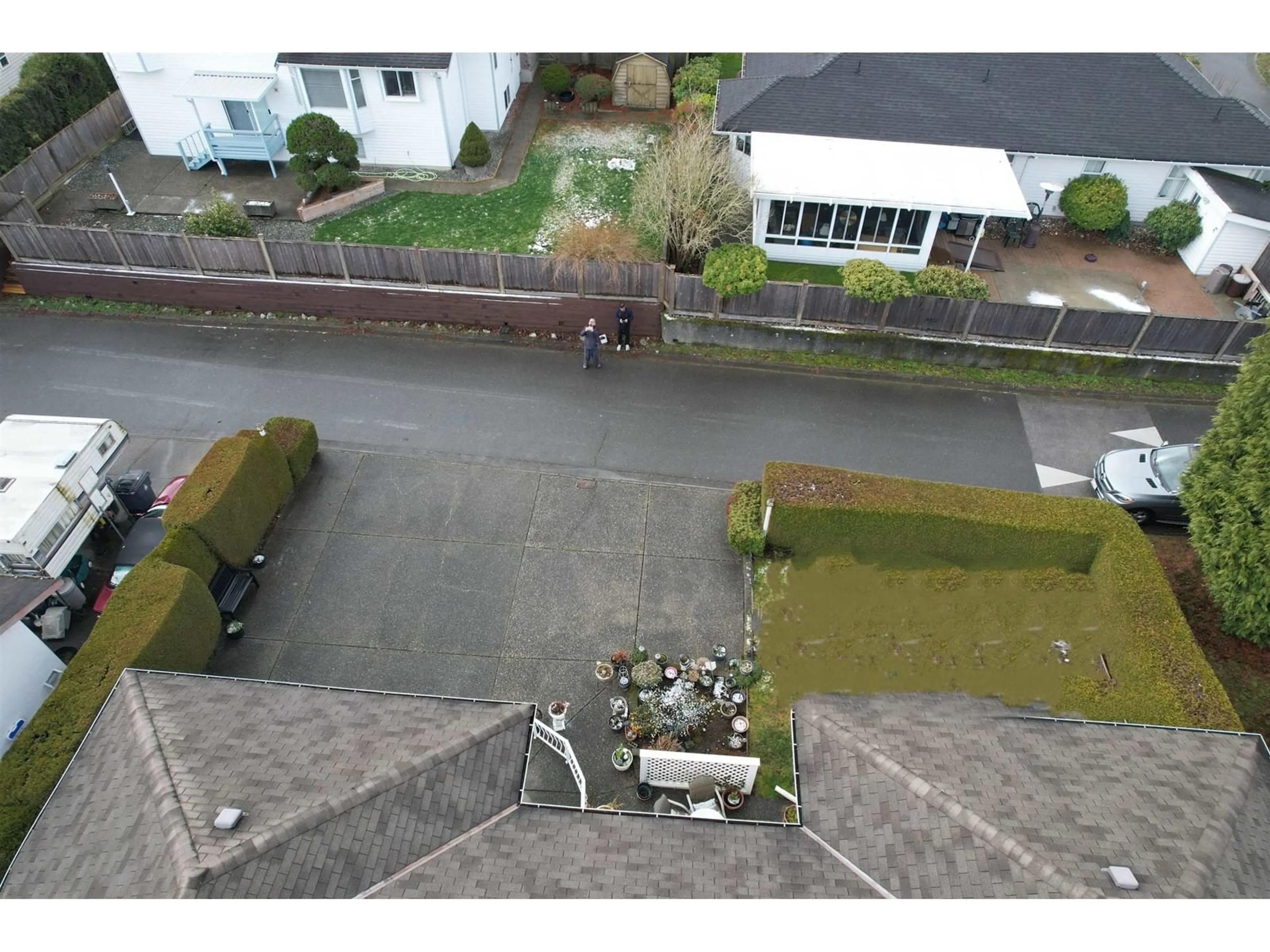 A pic from outside/outdoor area/front of a property/back of a property/a pic from drone, street for 1163 KING GEORGE, Surrey British Columbia V4A4Z1