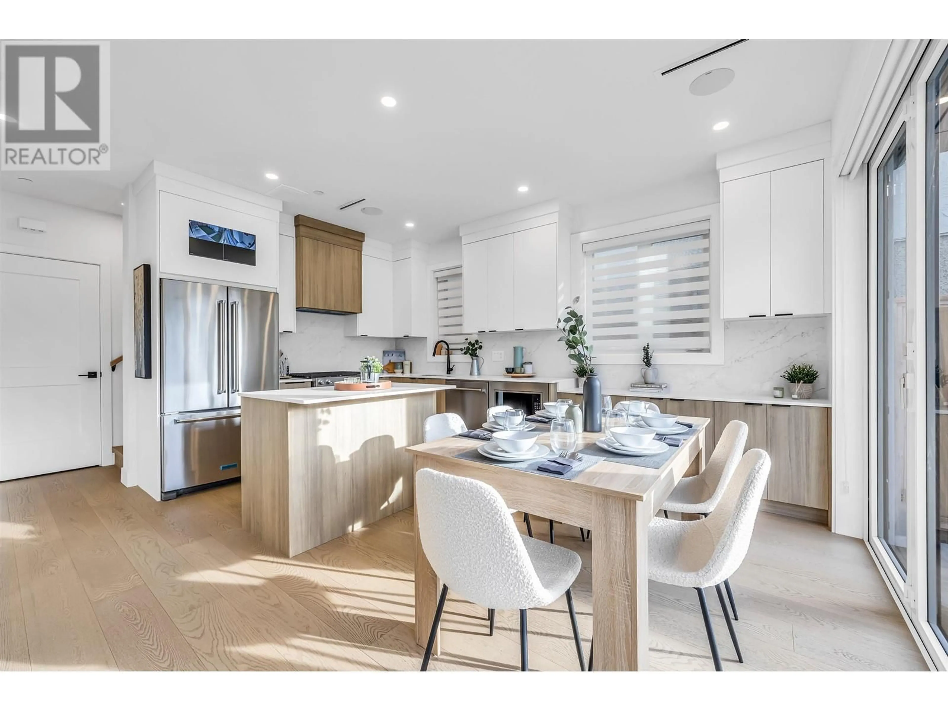 Open concept kitchen, unknown for 848 E 38TH AVENUE, Vancouver British Columbia V5W1J3