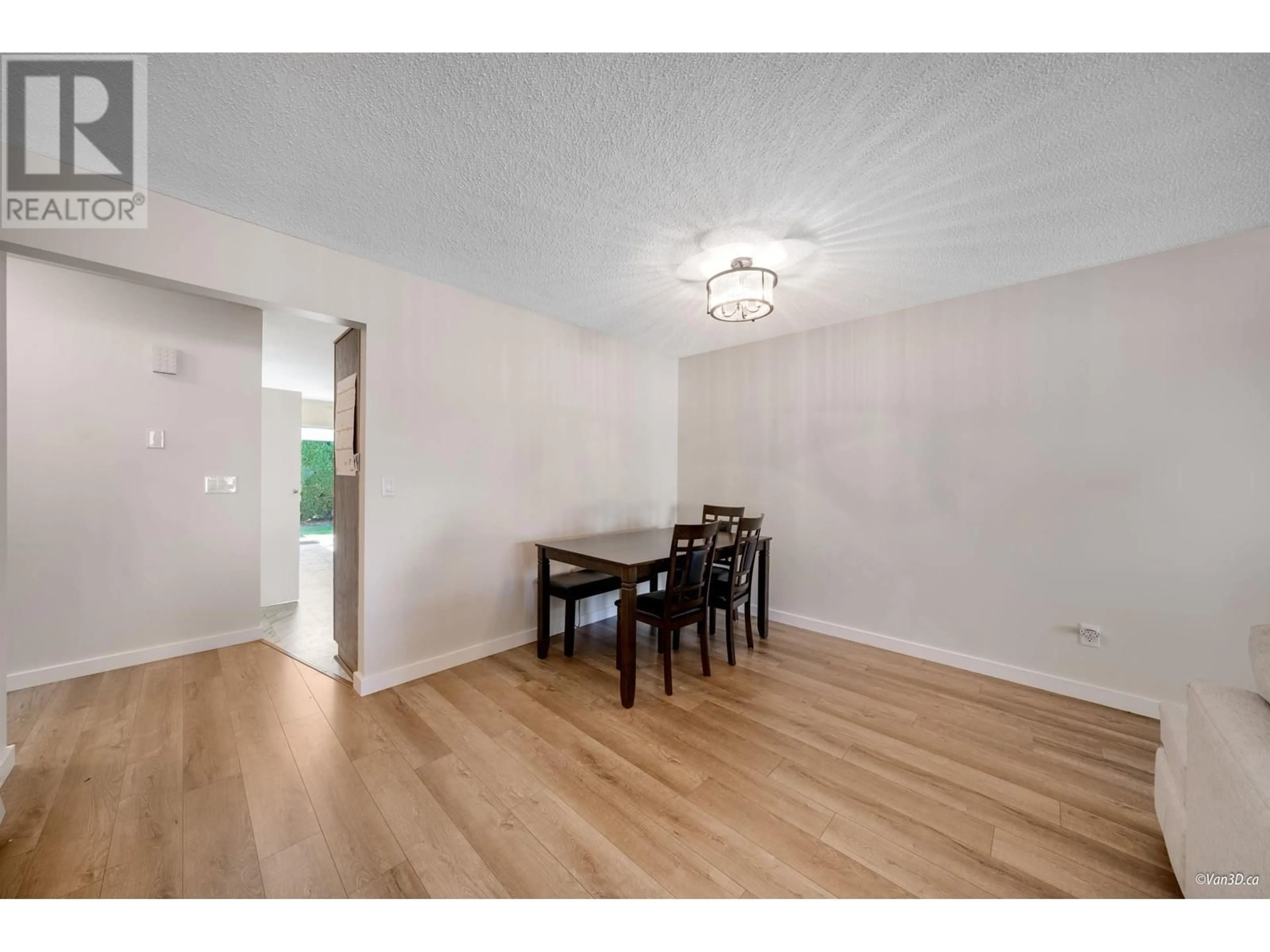 Dining room, wood/laminate floor for 19 12049 217 STREET, Maple Ridge British Columbia V2X0M8