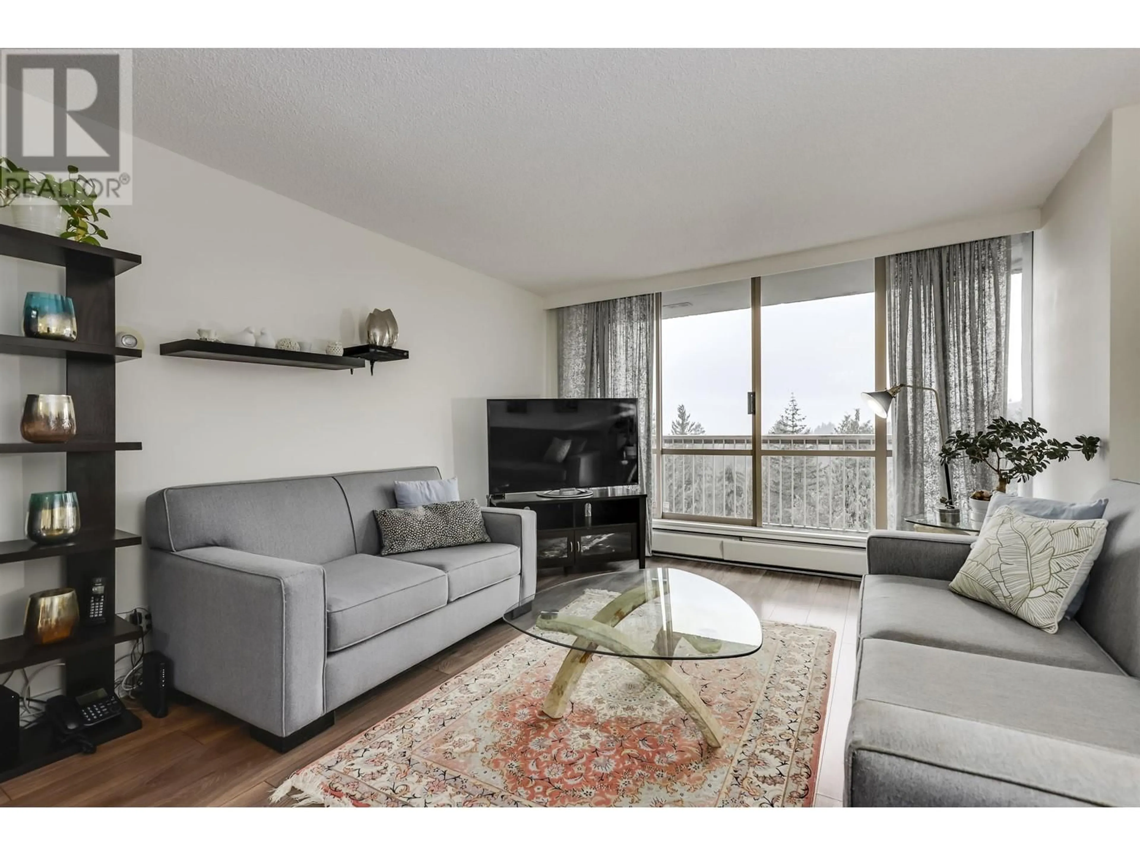 Living room with furniture, wood/laminate floor for 1702 2016 FULLERTON AVENUE, North Vancouver British Columbia V7P3E6