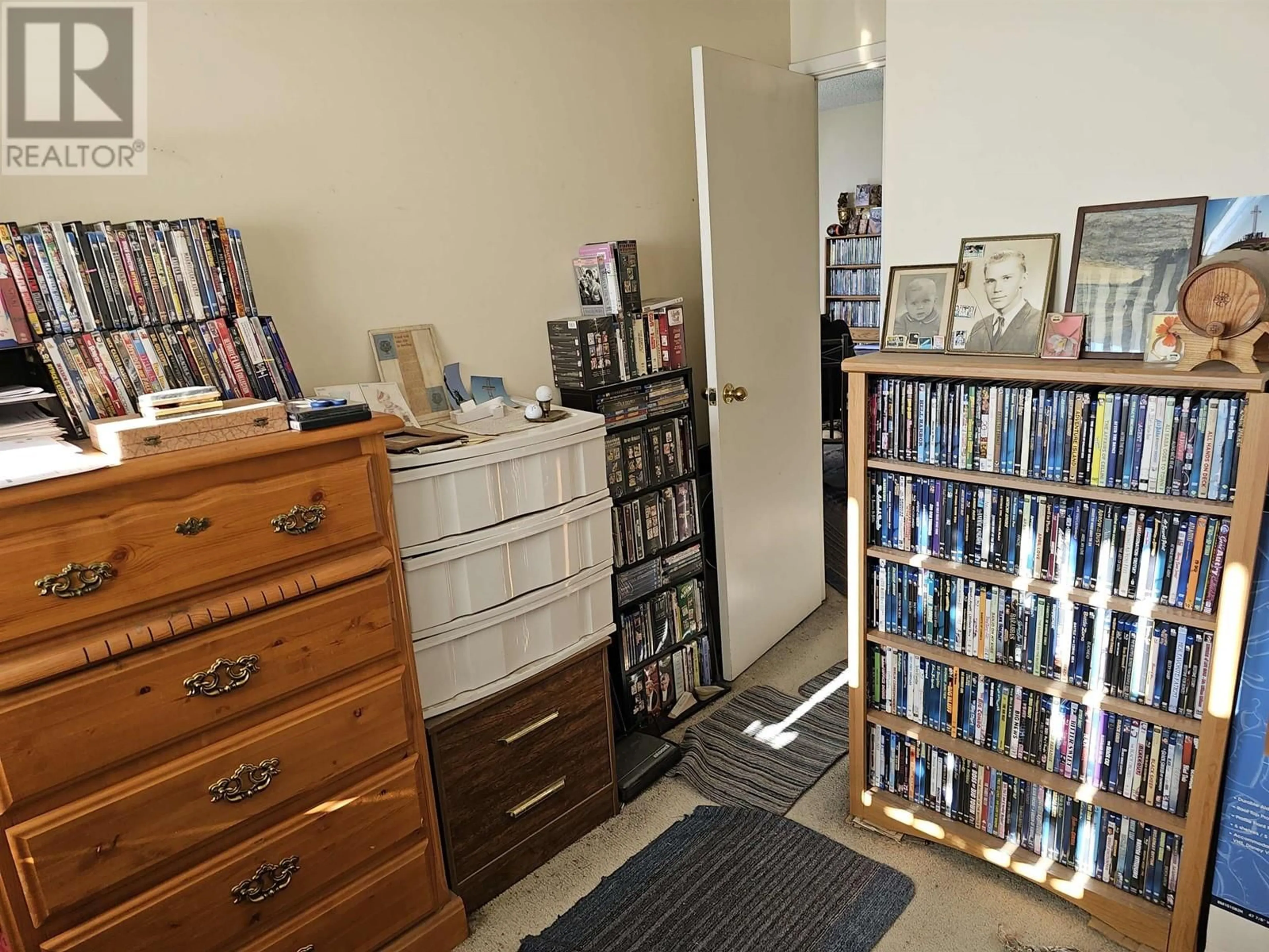 A pic of a room for 1104 - 7171 BERESFORD STREET, Burnaby British Columbia V5E3Z8
