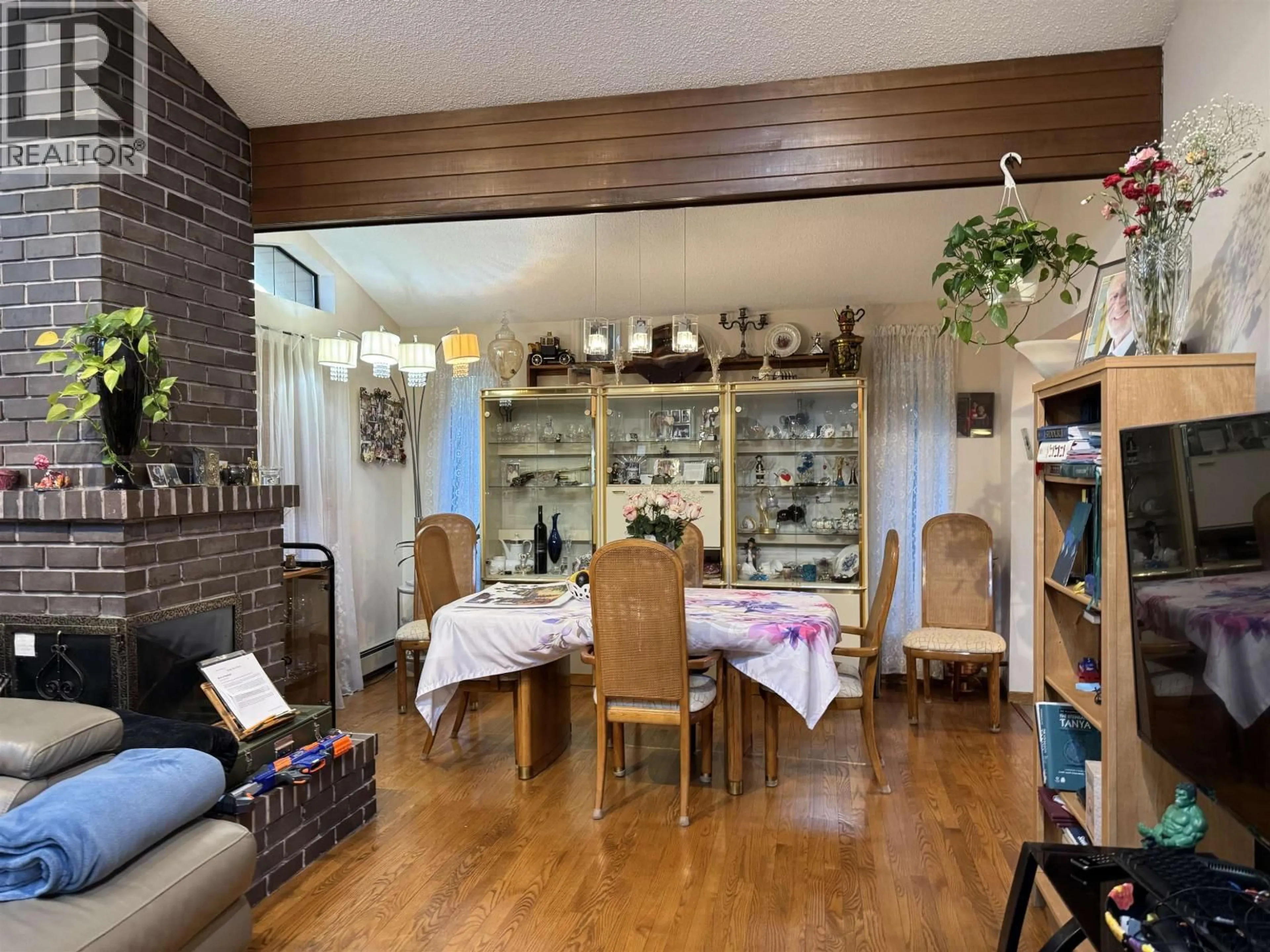 Dining room, wood/laminate floor for 4360 COVENTRY DRIVE, Richmond British Columbia V7C4R2