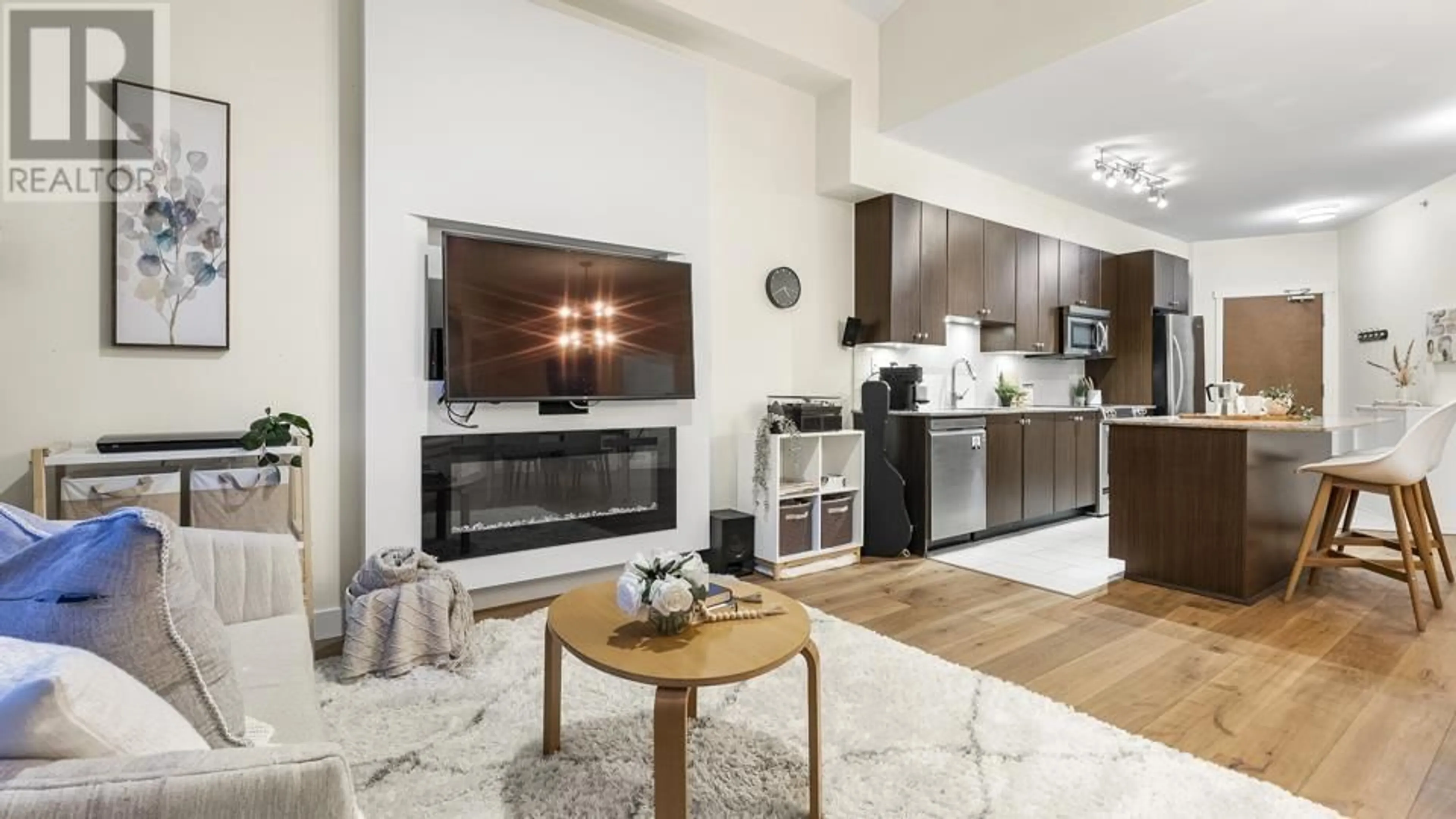 Open concept kitchen, unknown for 406 - 275 ROSS DRIVE, New Westminster British Columbia V3L0B6
