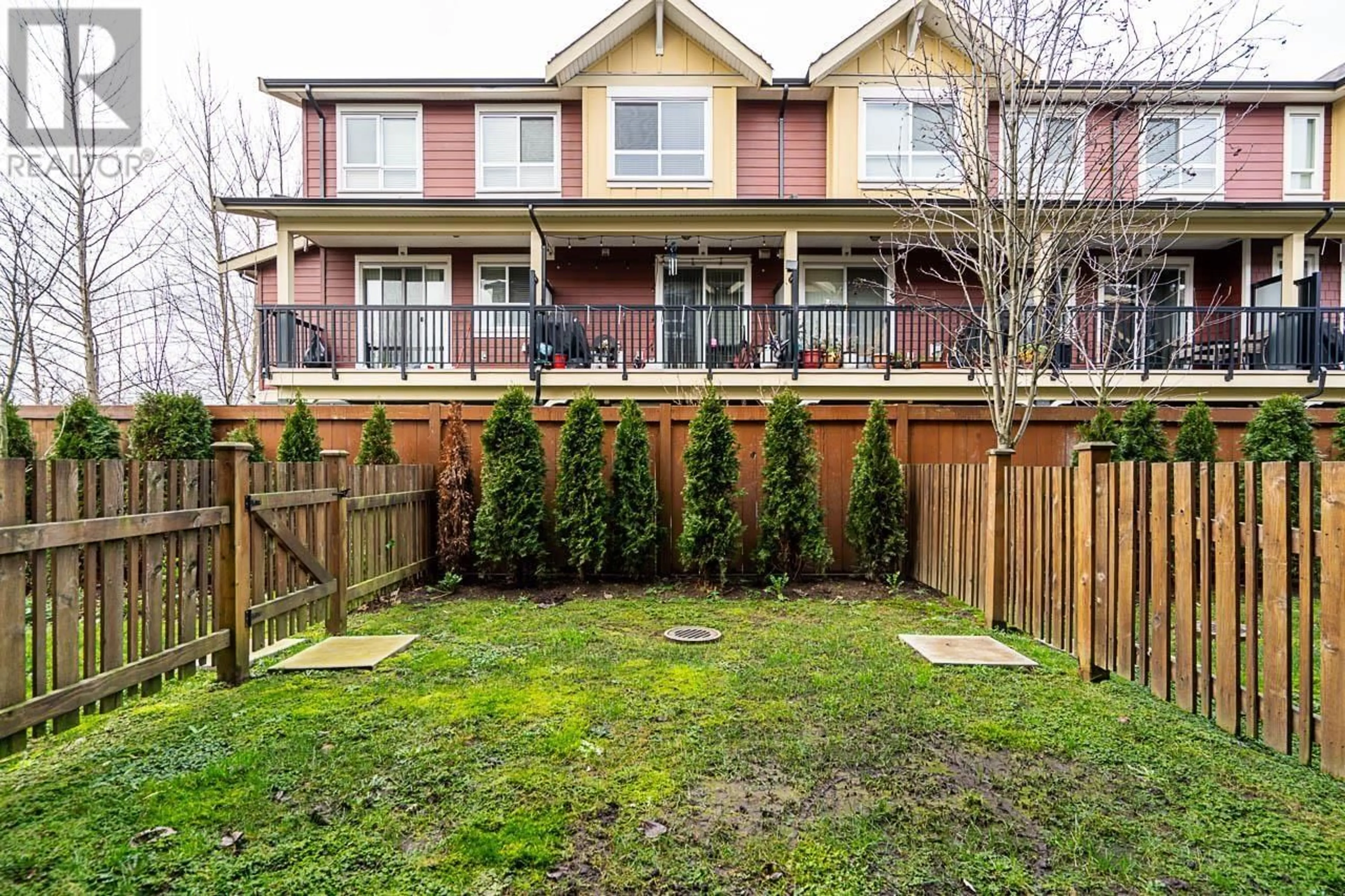 Patio, unknown for 22 430 DUNCAN STREET, New Westminster British Columbia V3M0M2