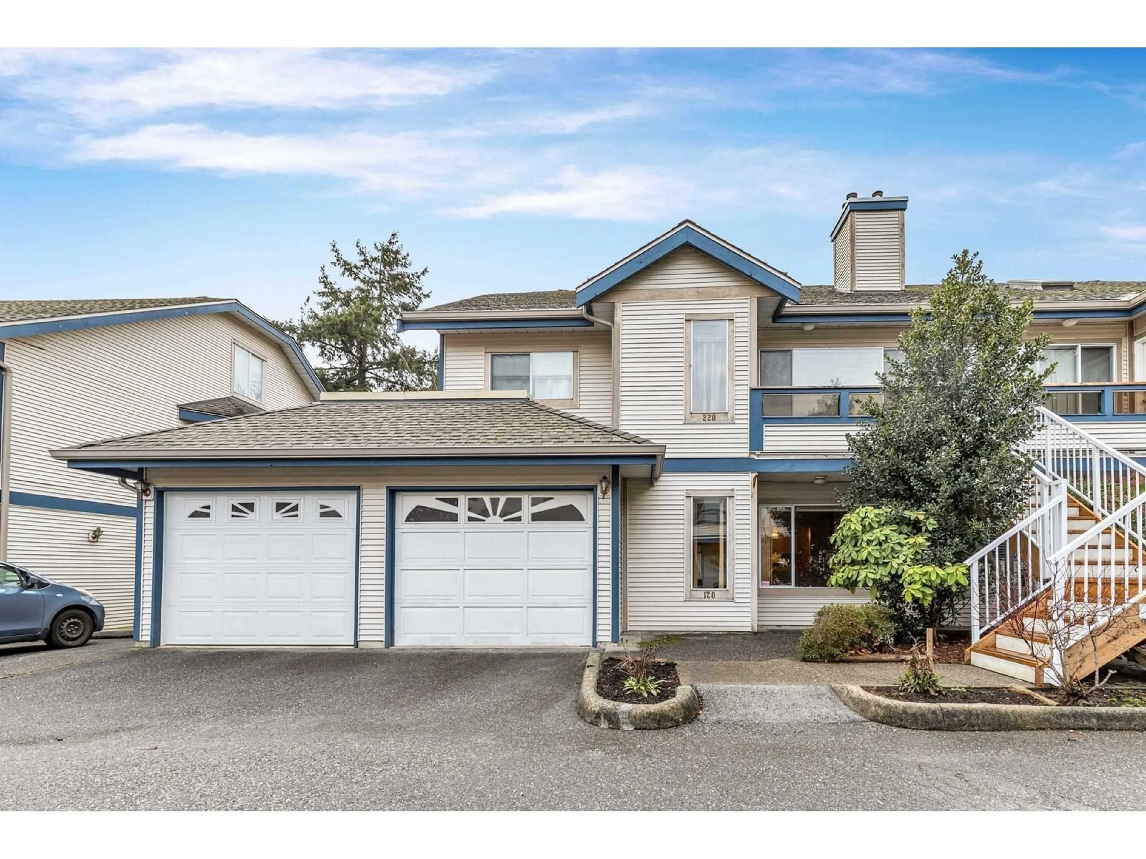 Home with vinyl exterior material, street for 120 - 7837 120A, Surrey British Columbia V3W0W9