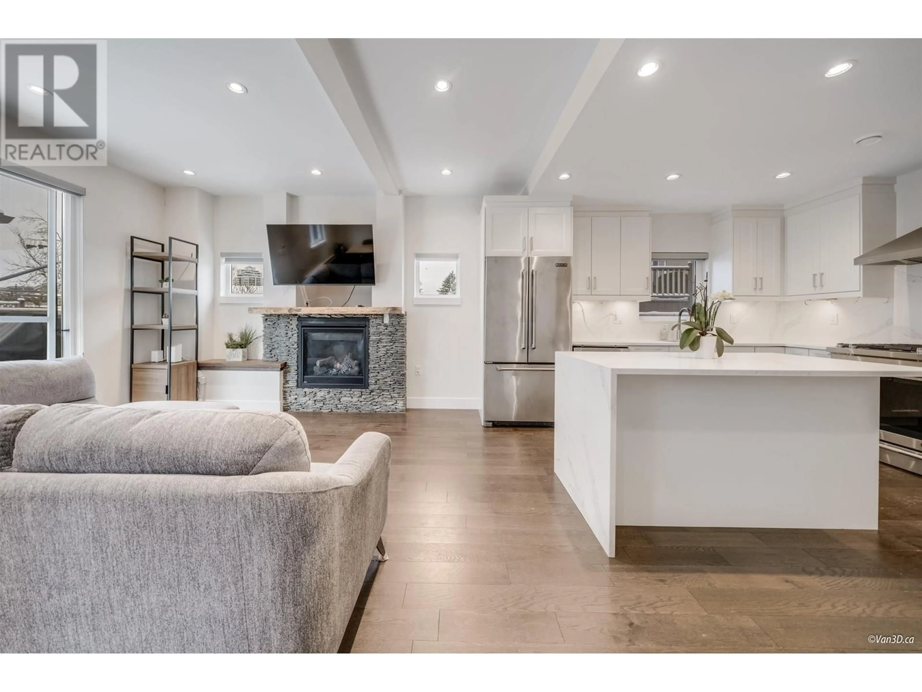 Open concept kitchen, unknown for 101 - 718 MORRISON AVENUE, Coquitlam British Columbia V3J4H7