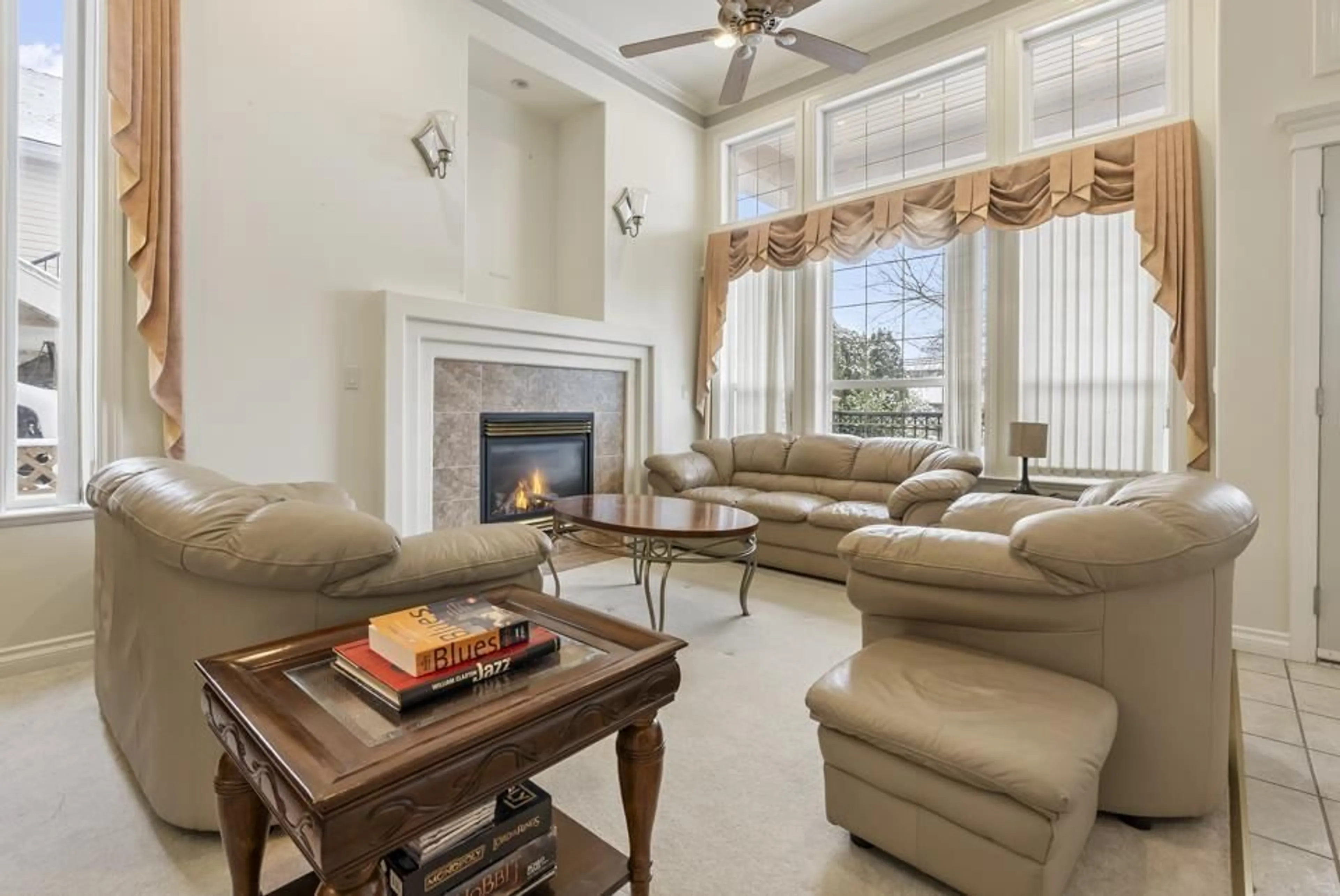 Living room with furniture, ceramic/tile floor for 16291 80 AVENUE, Surrey British Columbia V4N0X2