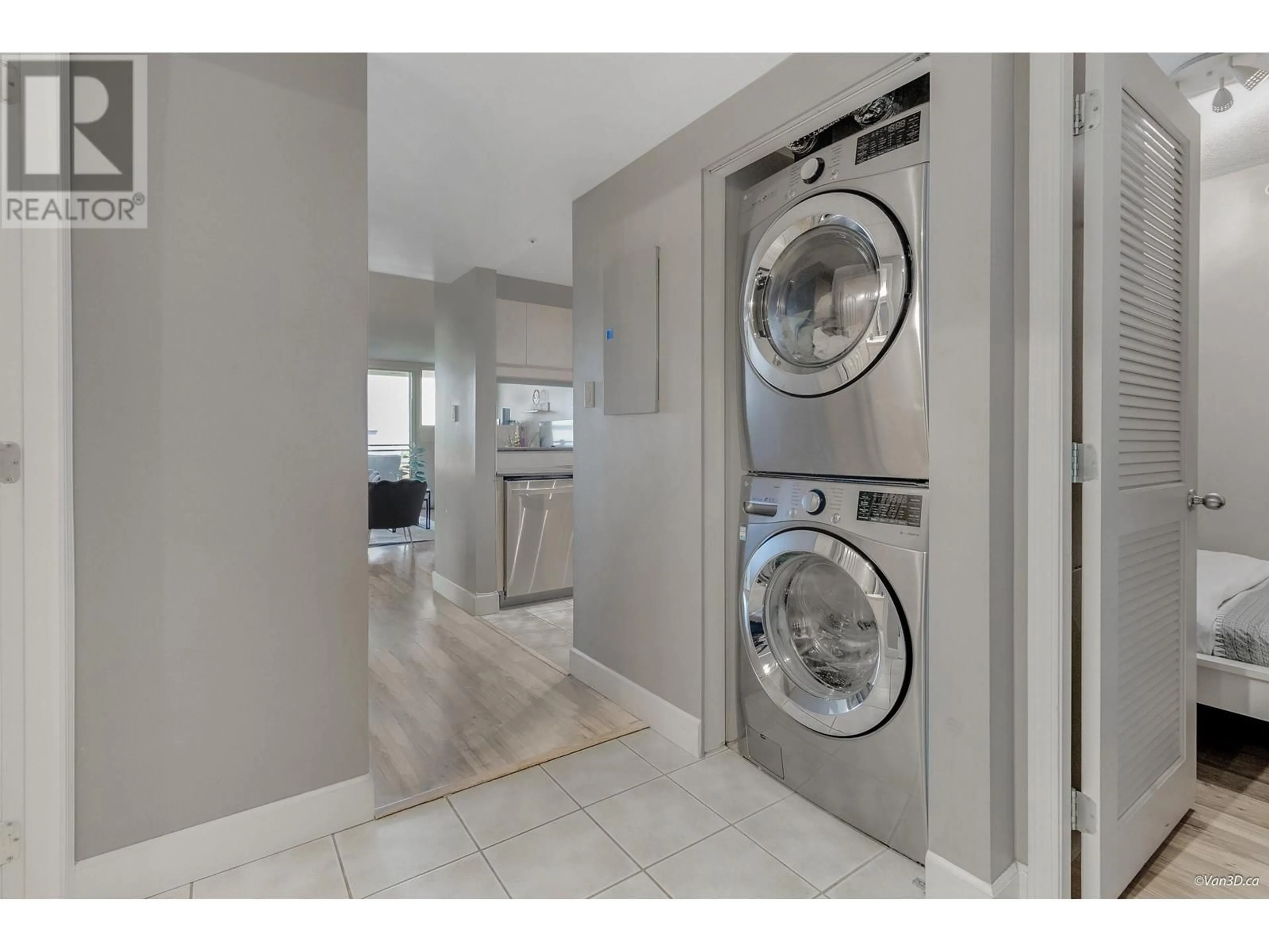 Laundry room for 415 555 ABBOTT STREET, Vancouver British Columbia V6B2L2