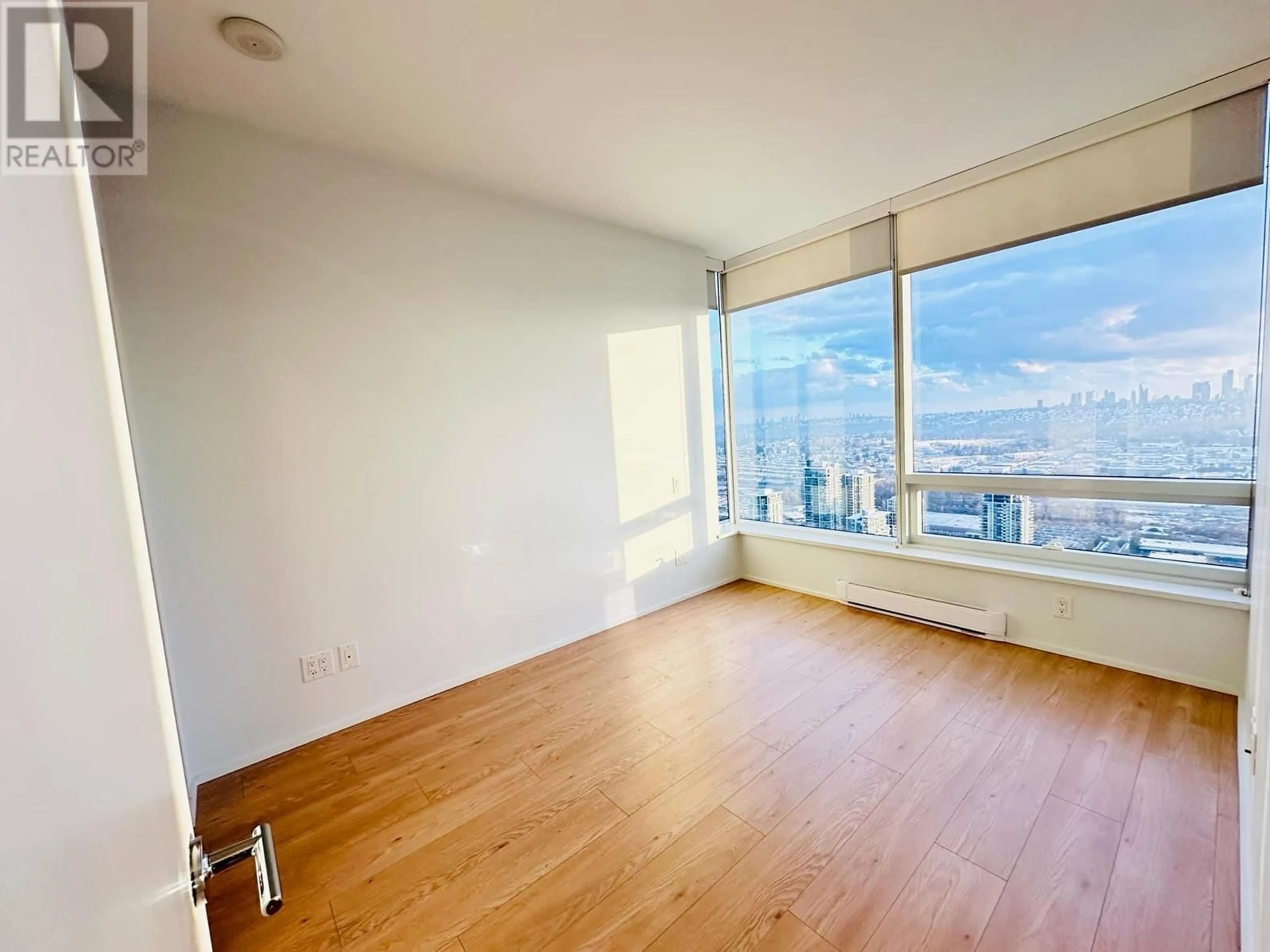A pic of a room for 5007 - 4510 HALIFAX WAY, Burnaby British Columbia V5C0K4