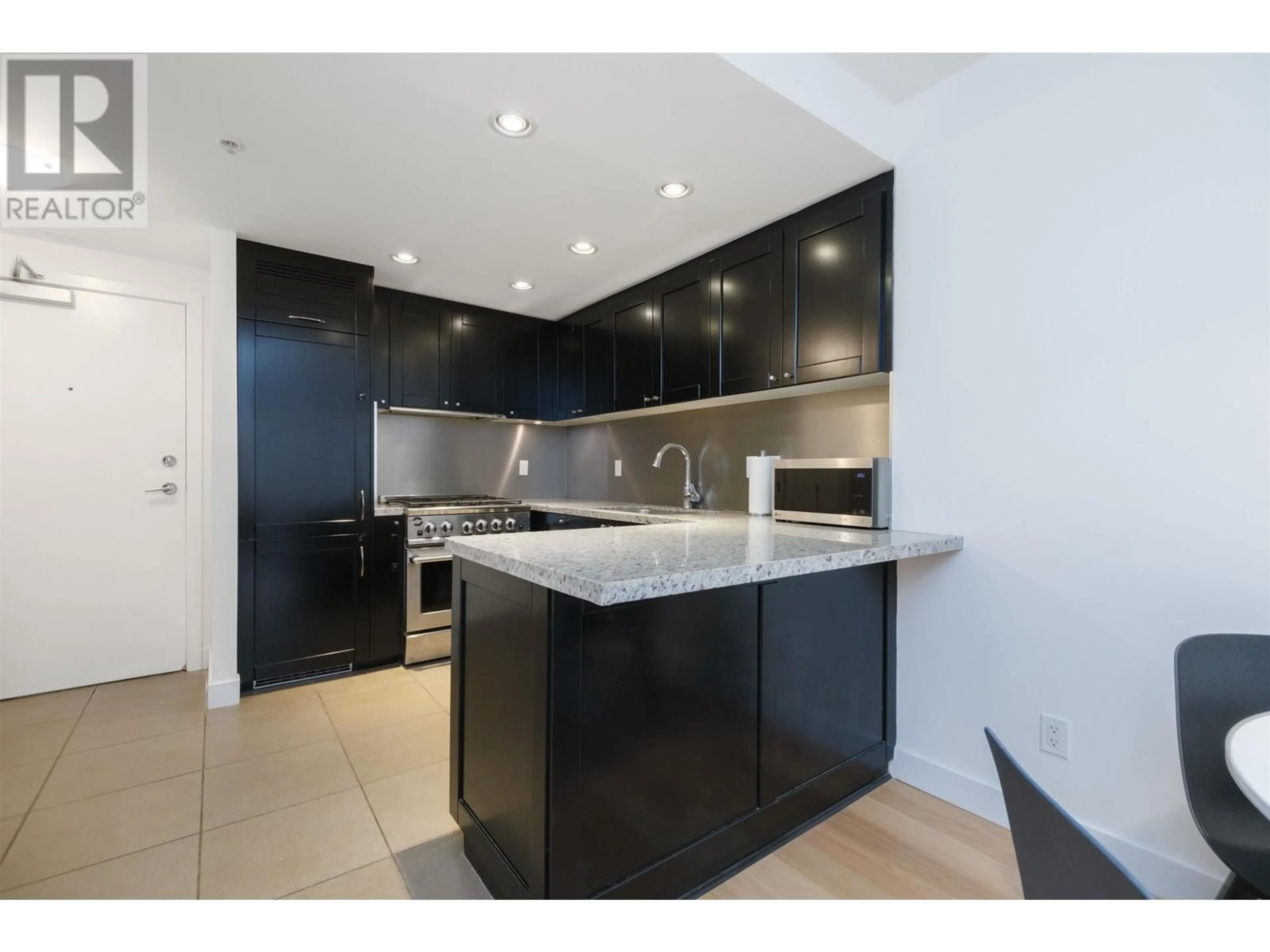 Standard kitchen, unknown for 402 1133 HOMER STREET, Vancouver British Columbia V6B0B1