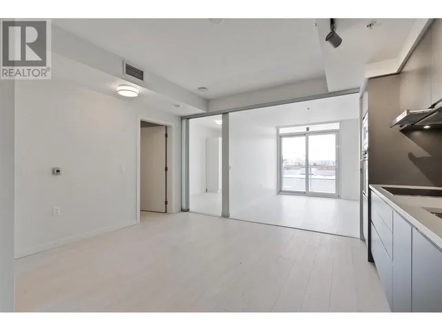 727 - 180 2ND AVENUE, Vancouver 3