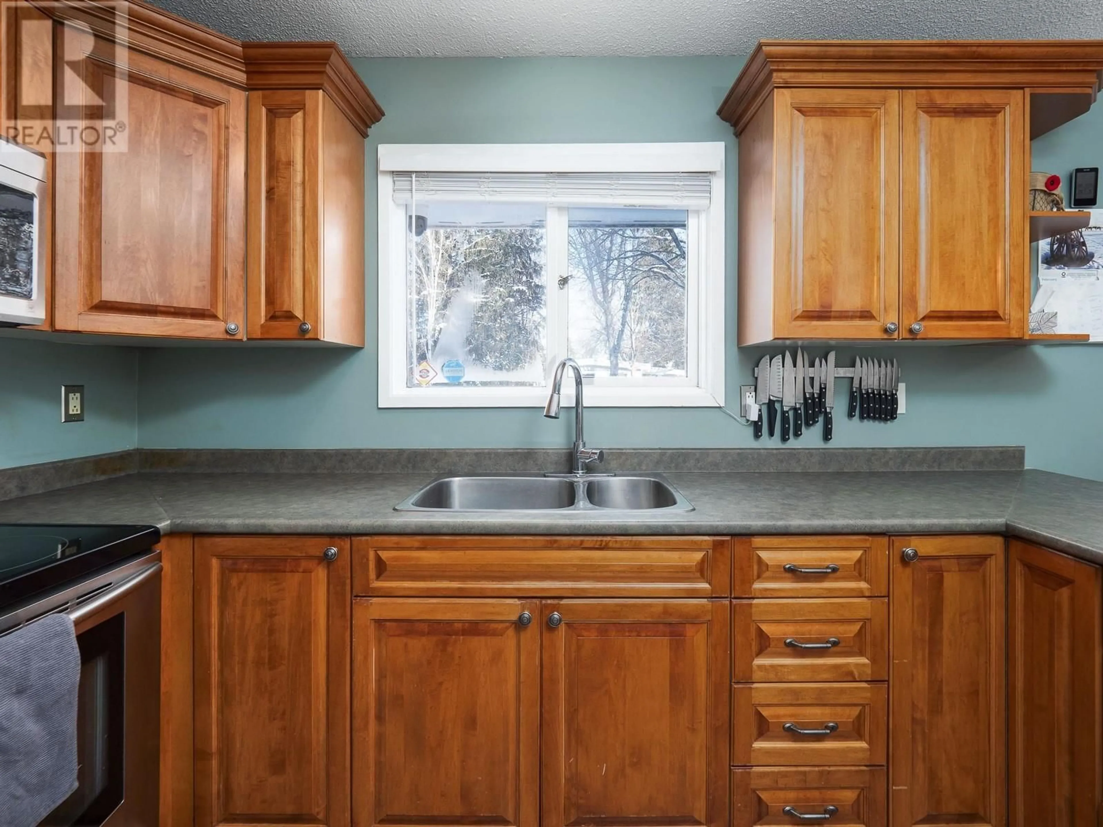 Standard kitchen, unknown for 143 FERN CRESCENT, Prince George British Columbia V2N1J3