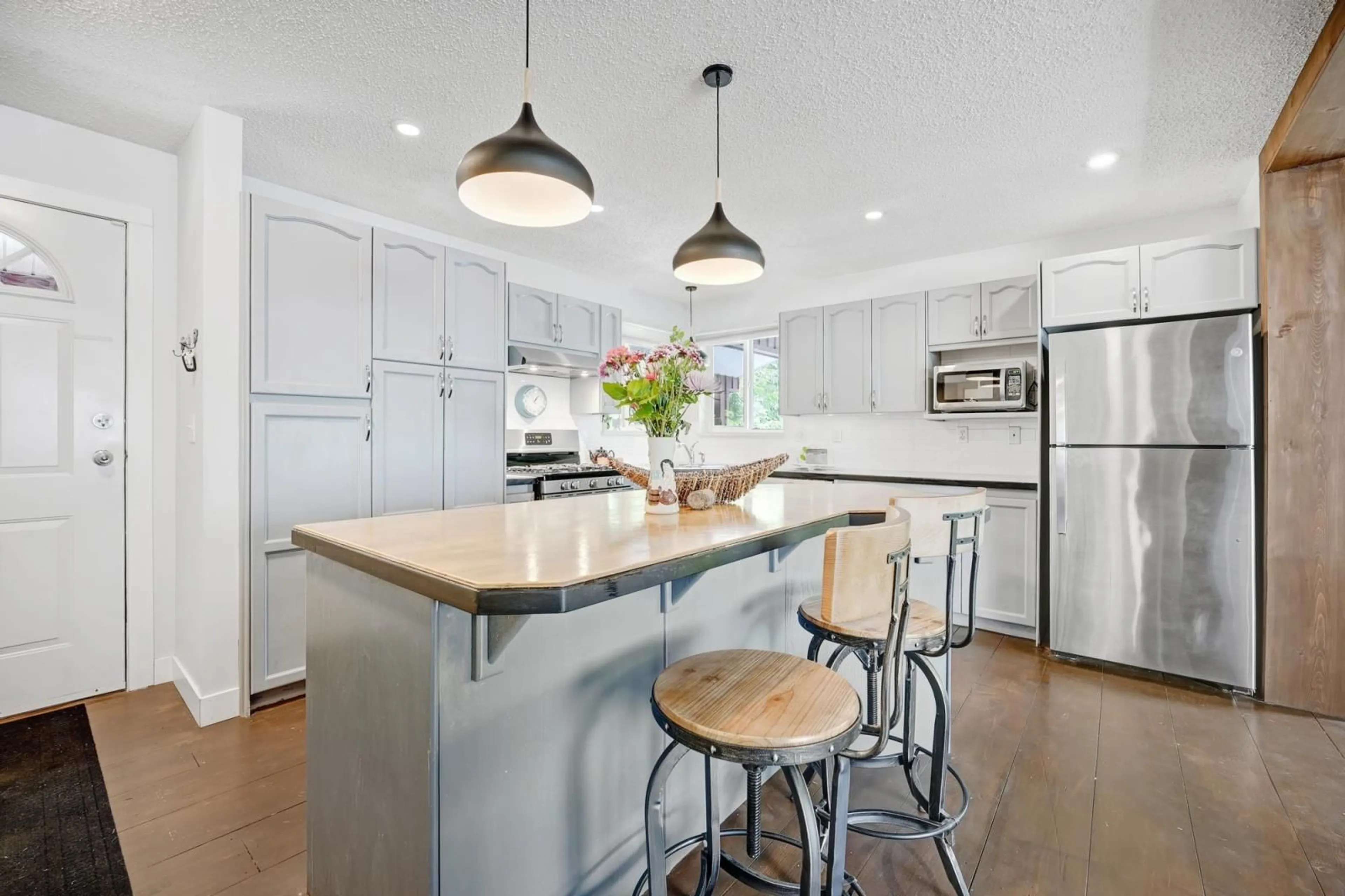 Open concept kitchen, unknown for A-39 14741 ALPINE BOULEVARD|Sunshine Val, Hope British Columbia V0X1L5