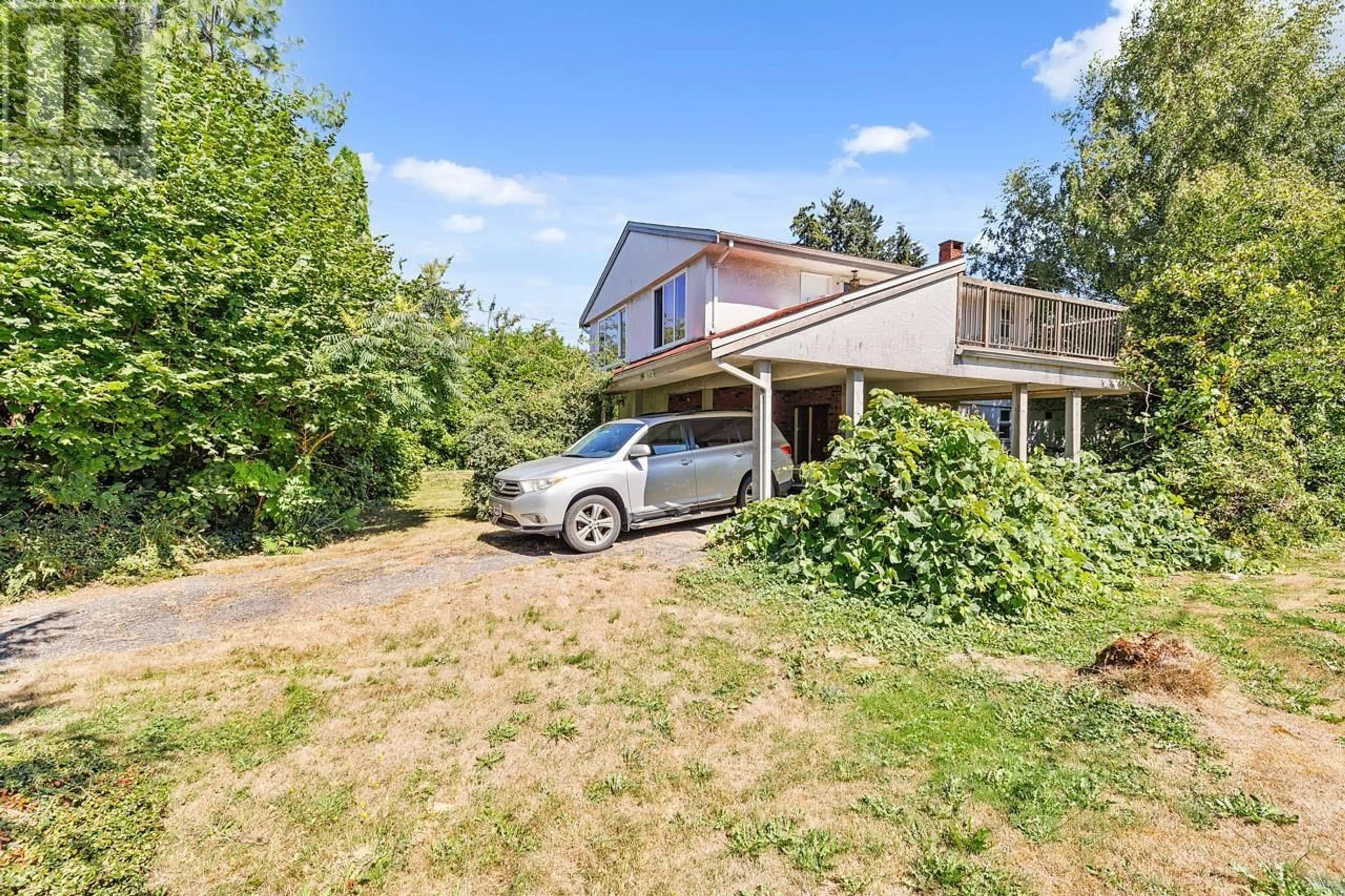 A pic from outside/outdoor area/front of a property/back of a property/a pic from drone, street for 7640 BRIDGE STREET, Richmond British Columbia V6Y2S7