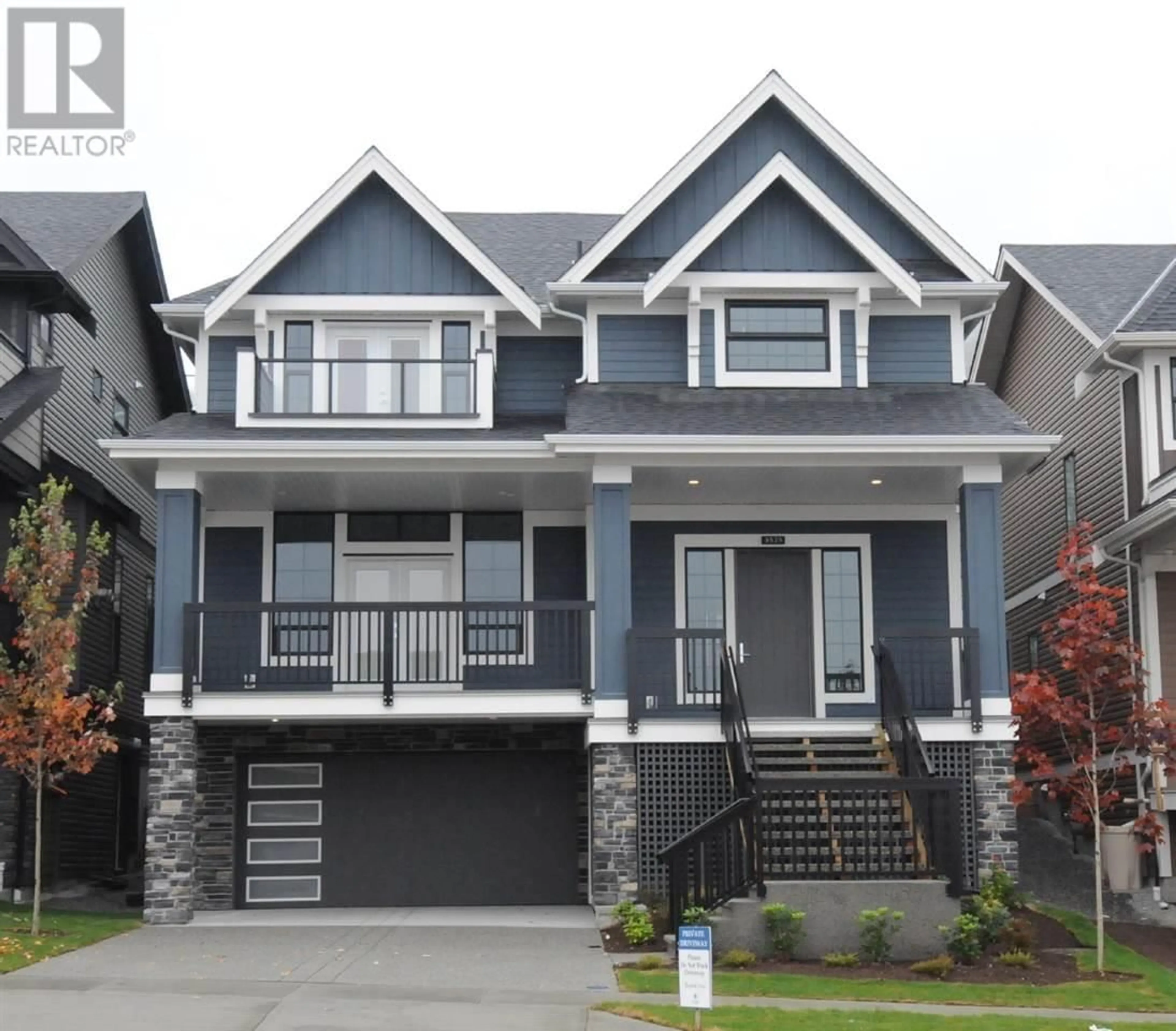 Home with vinyl exterior material, street for 3575 SHEFFIELD AVENUE, Coquitlam British Columbia V3E0M4