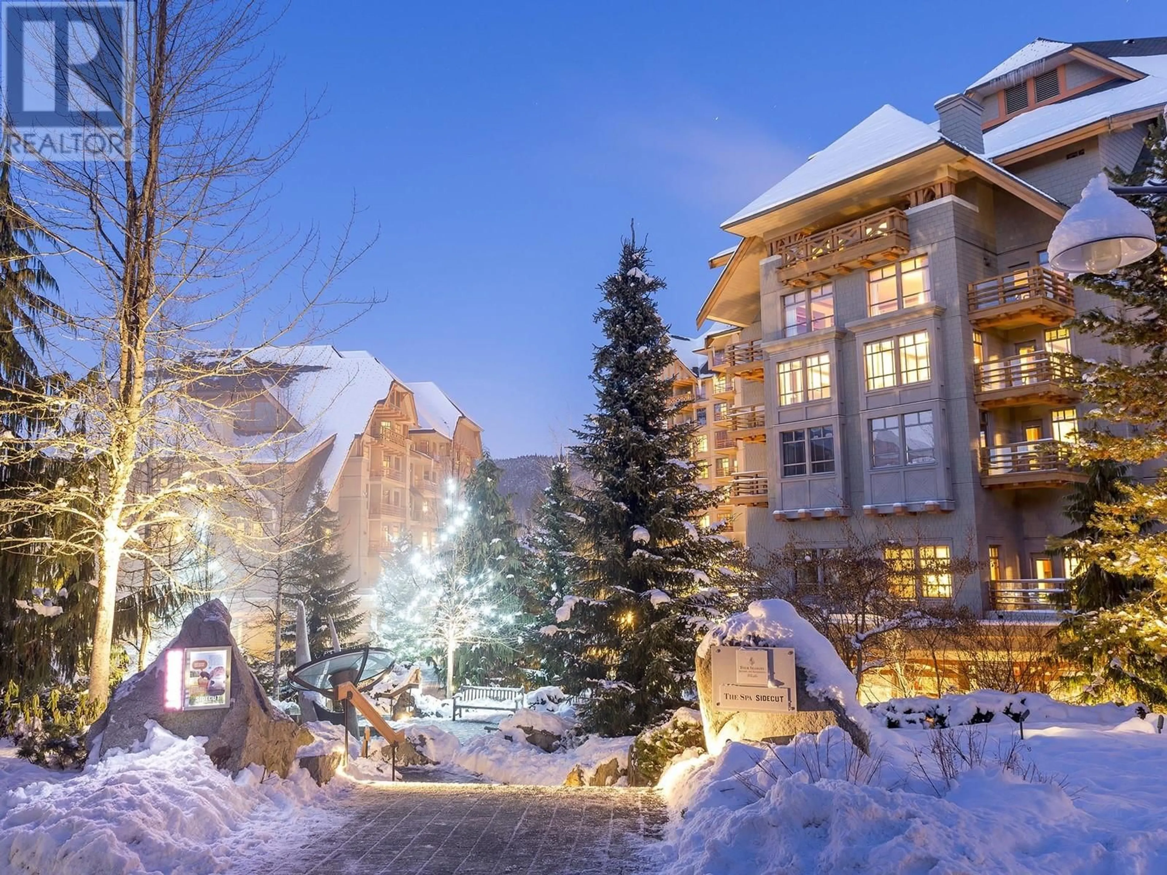 Indoor foyer for 607 4591 BLACKCOMB WAY, Whistler British Columbia V8E0Y4