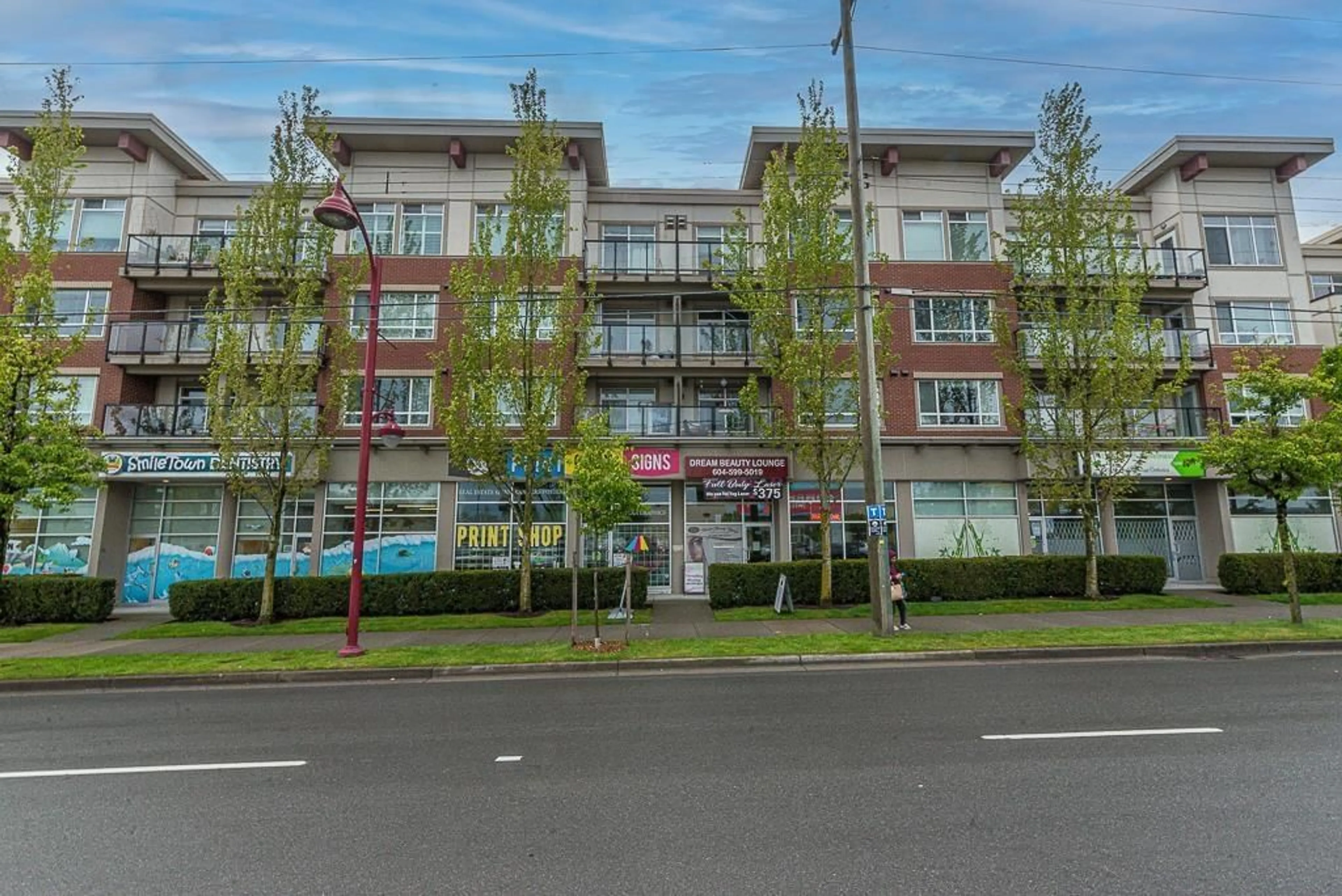 Patio, street for 406 - 7511 120, Delta British Columbia V4C0C1