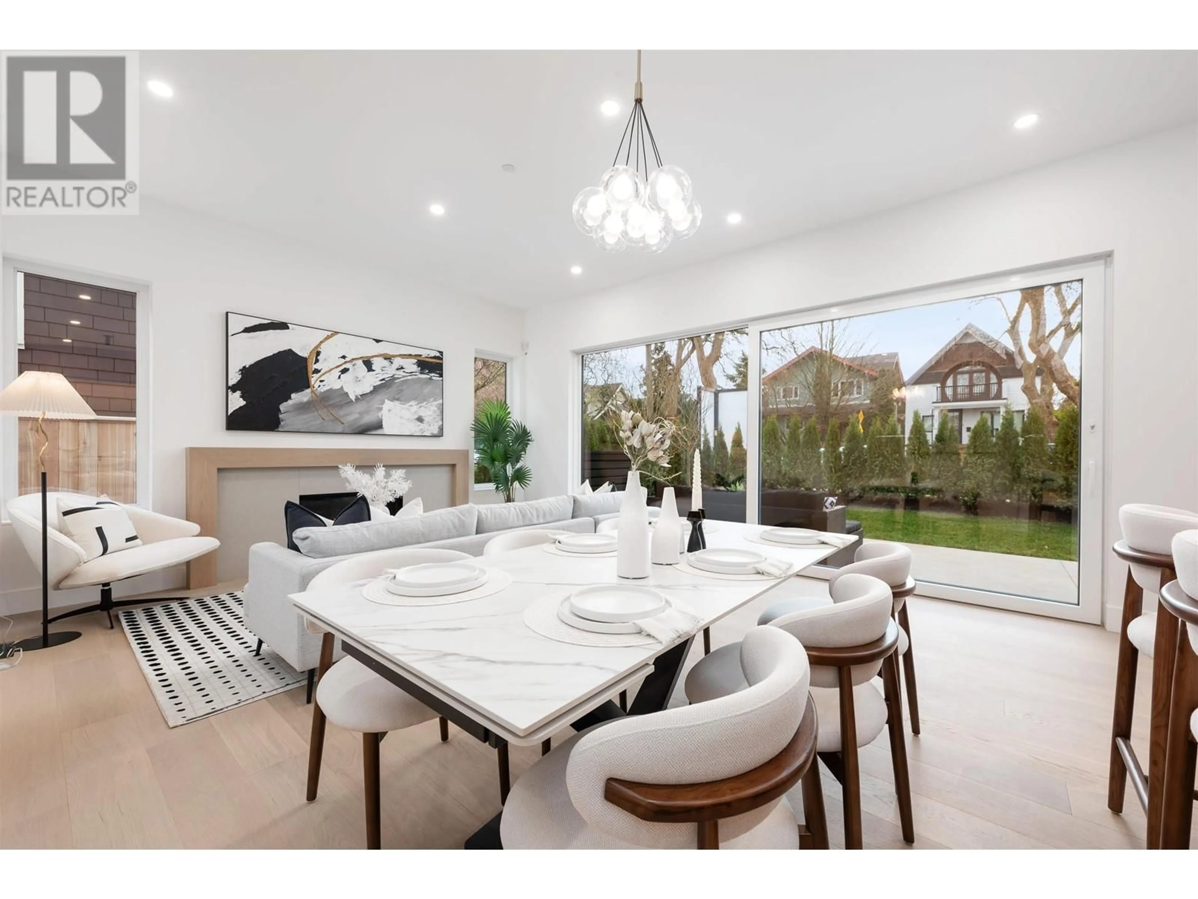 Dining room, ceramic/tile floor for 1 3151 W 10TH AVENUE, Vancouver British Columbia V6K2L1