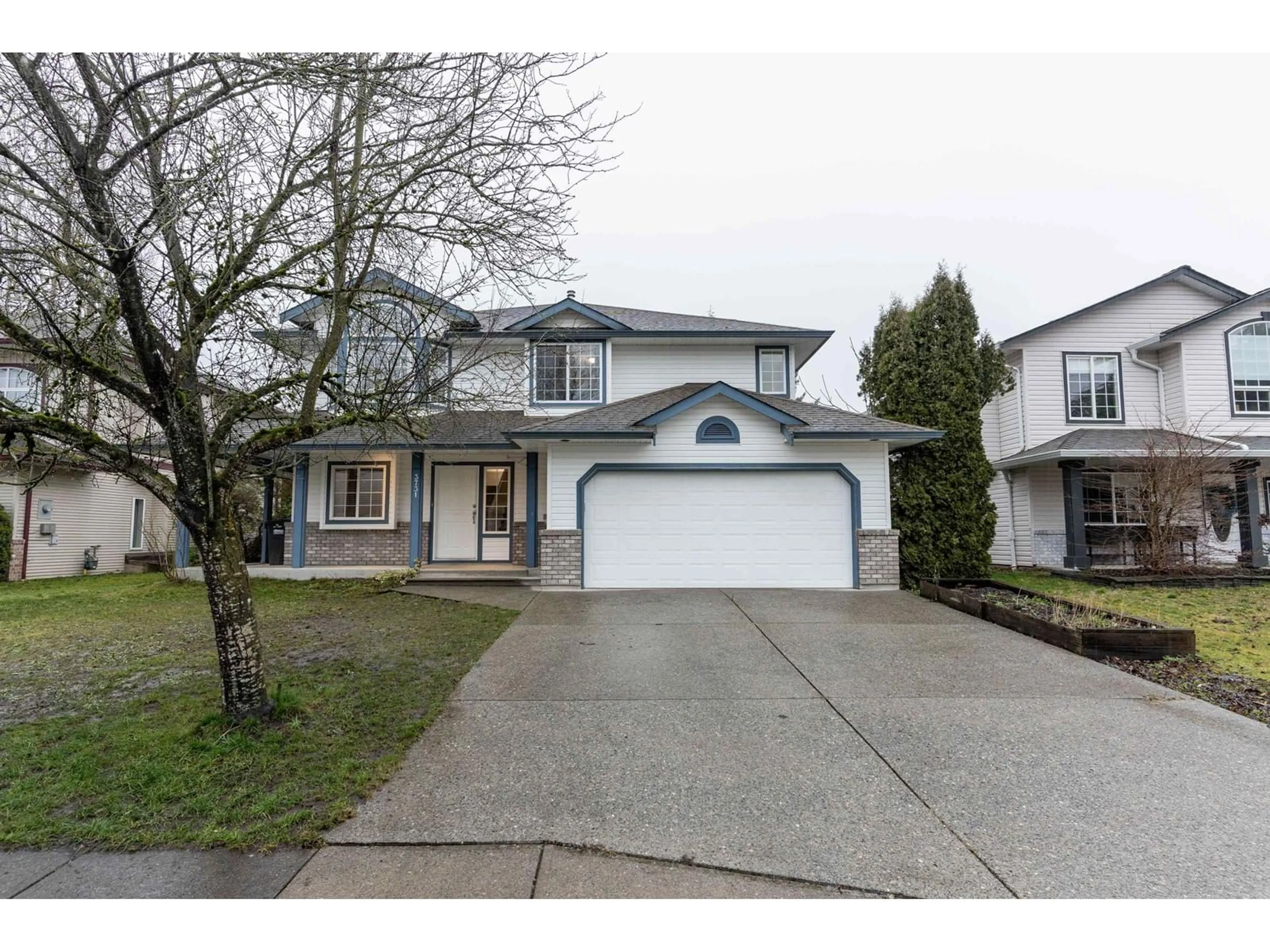 Home with vinyl exterior material, street for 3731 OLD CLAYBURN ROAD, Abbotsford British Columbia V2S7H3