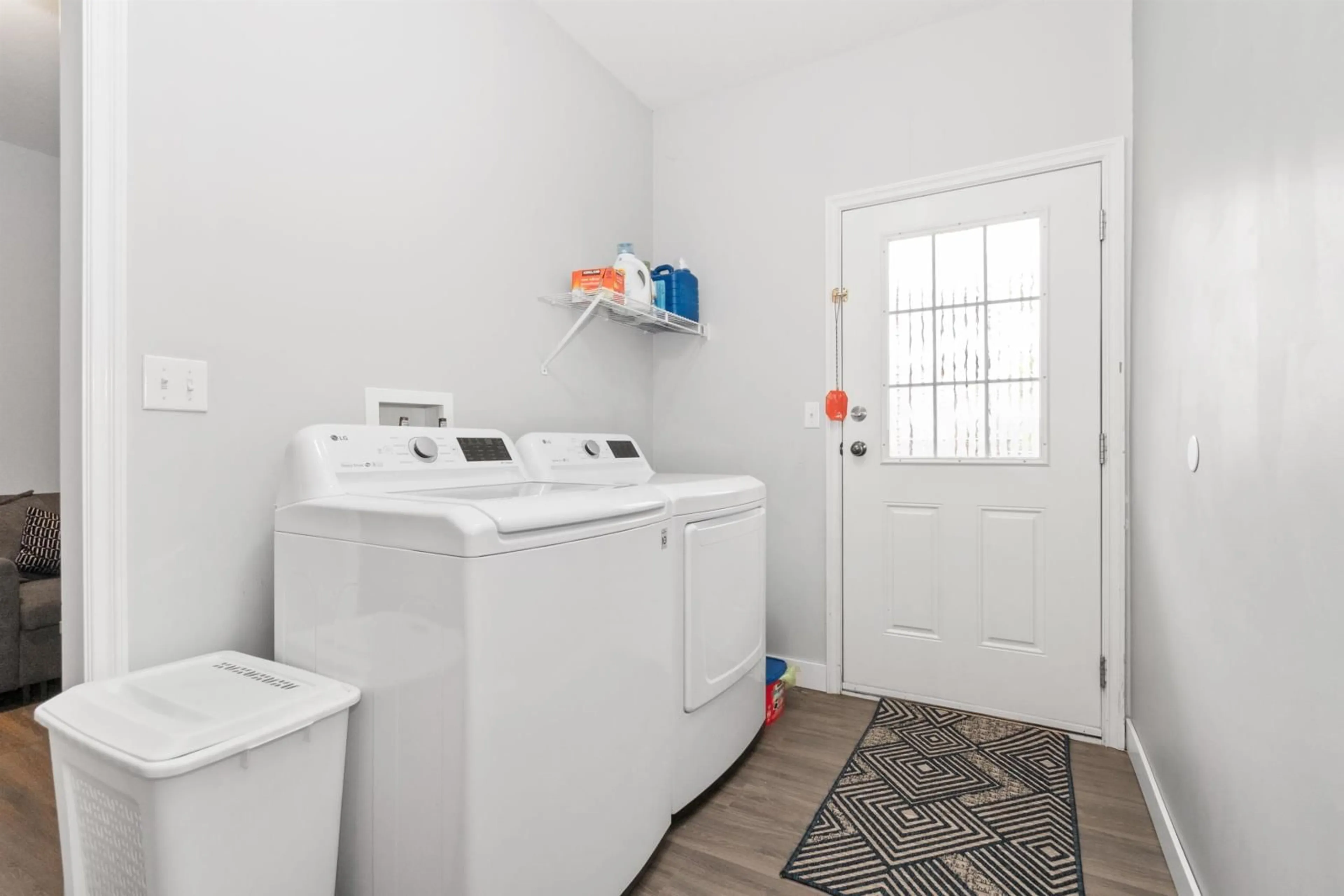 Laundry room for 2 - 46608 YALE ROAD, Chilliwack British Columbia V2P0A4