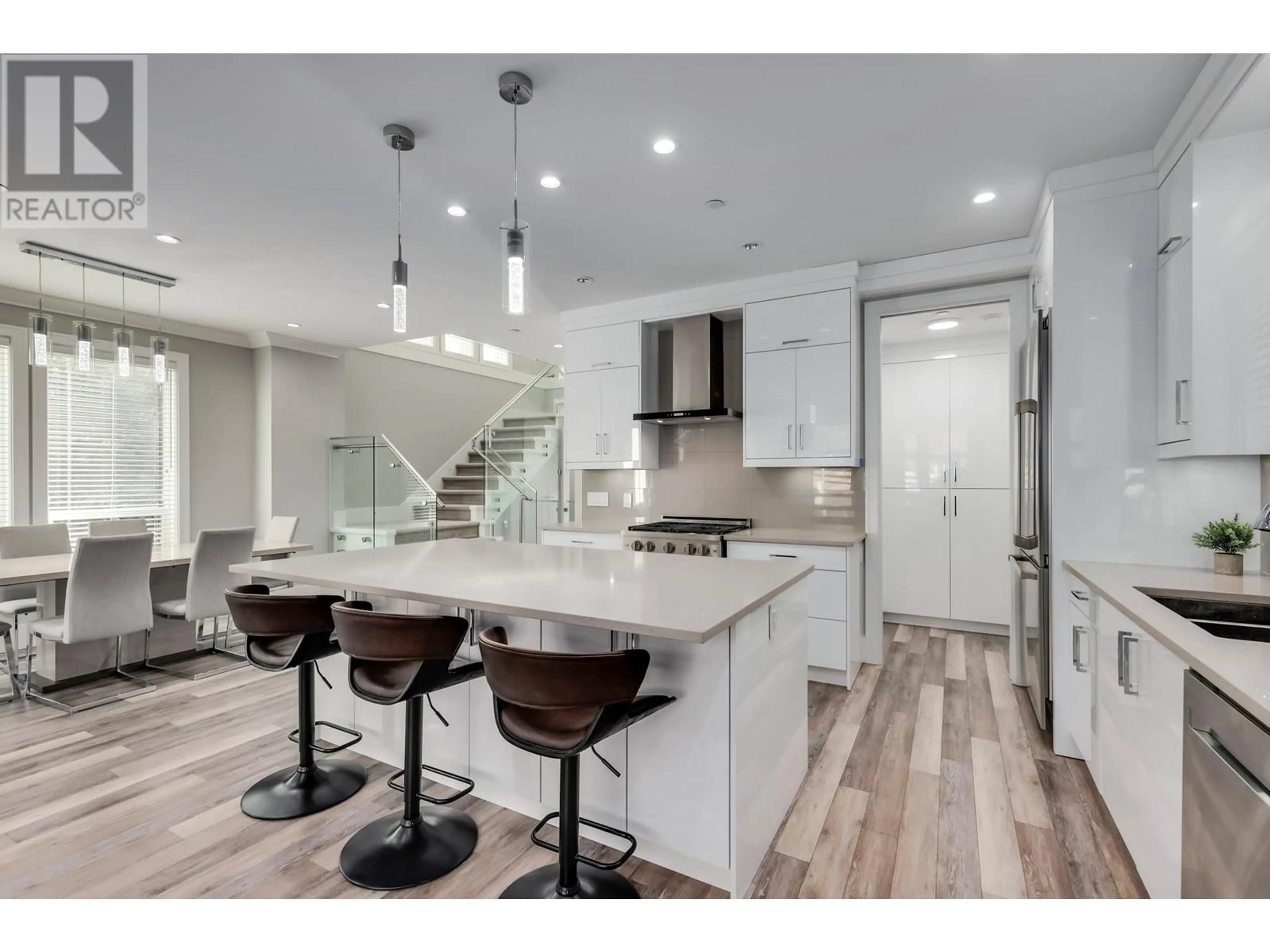 Open concept kitchen, unknown for 311 AVALON DRIVE, Port Moody British Columbia V3H2X9