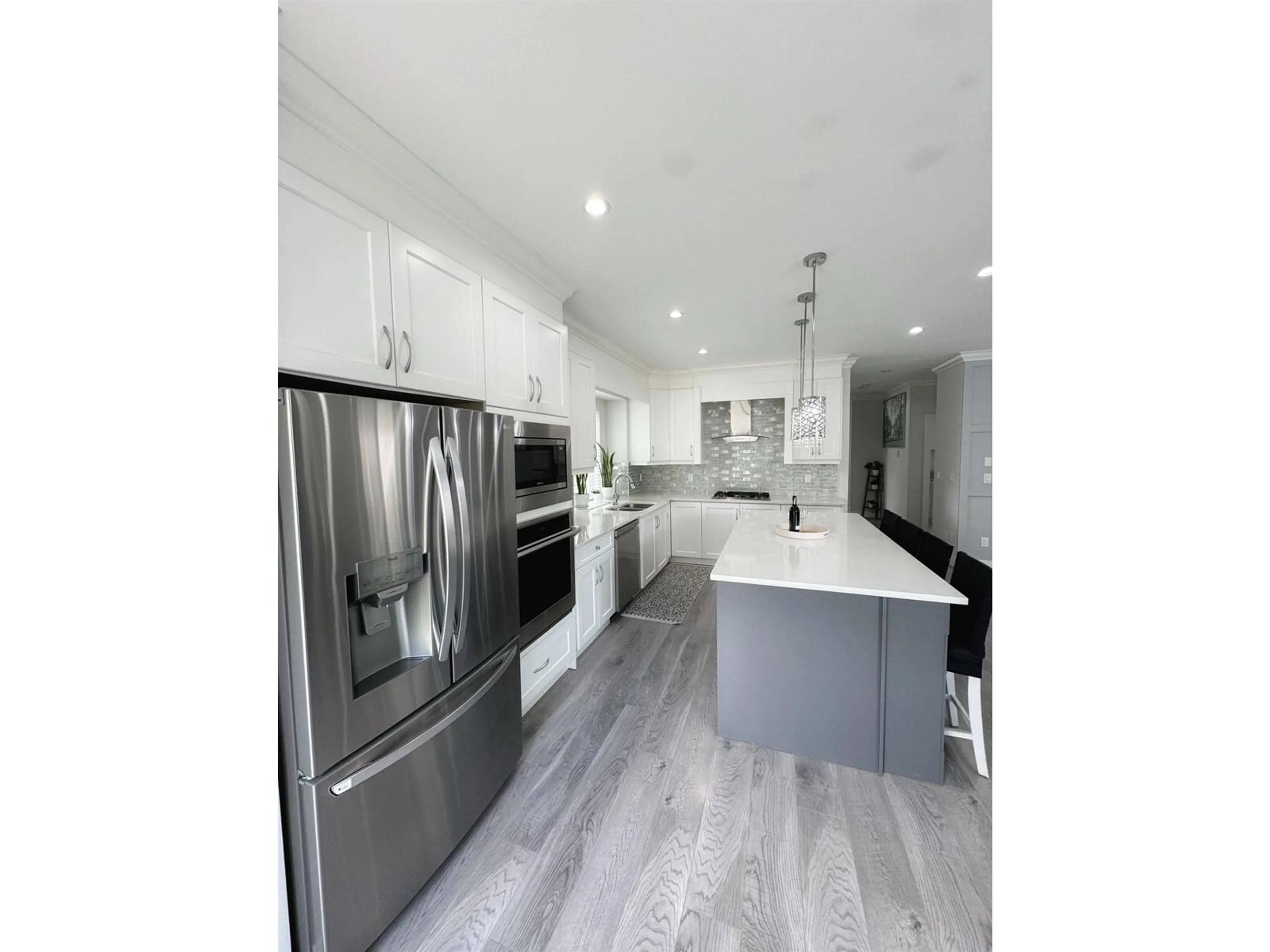 Open concept kitchen, unknown for 6989 206 STREET, Langley British Columbia V2Y0W4